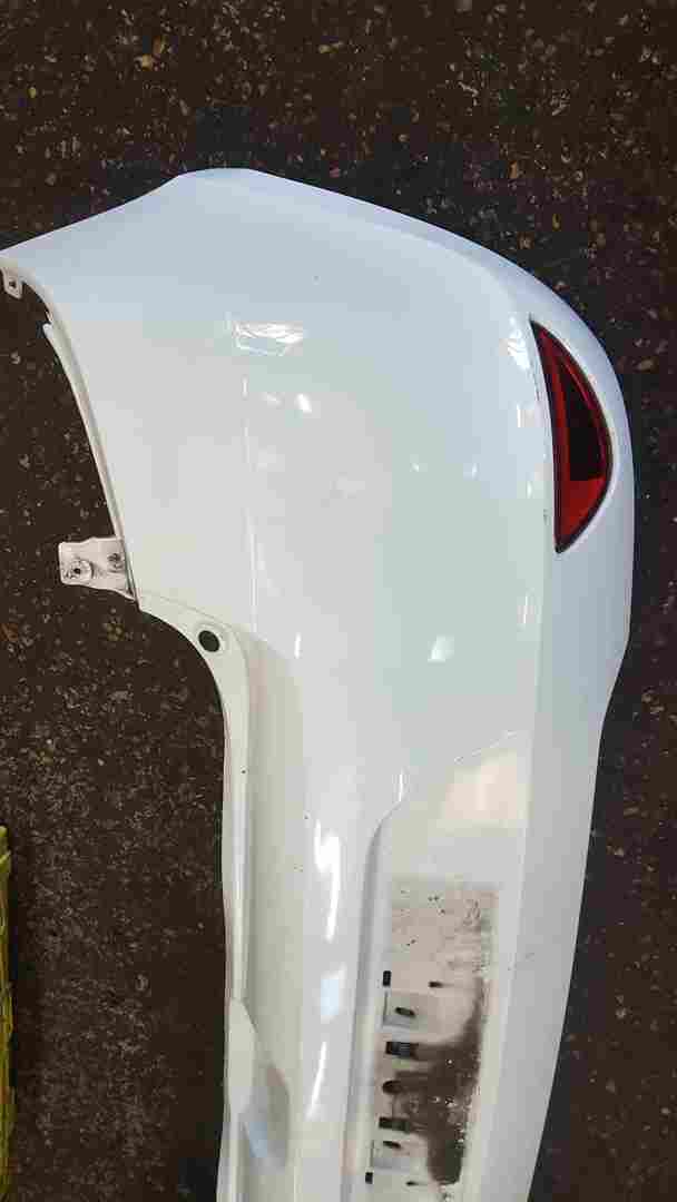 Thumb 7 Renault Clio MK3 2009-2012 Rear Bumper White Ov369 Facelift Ov369 PH2 PHASE 2