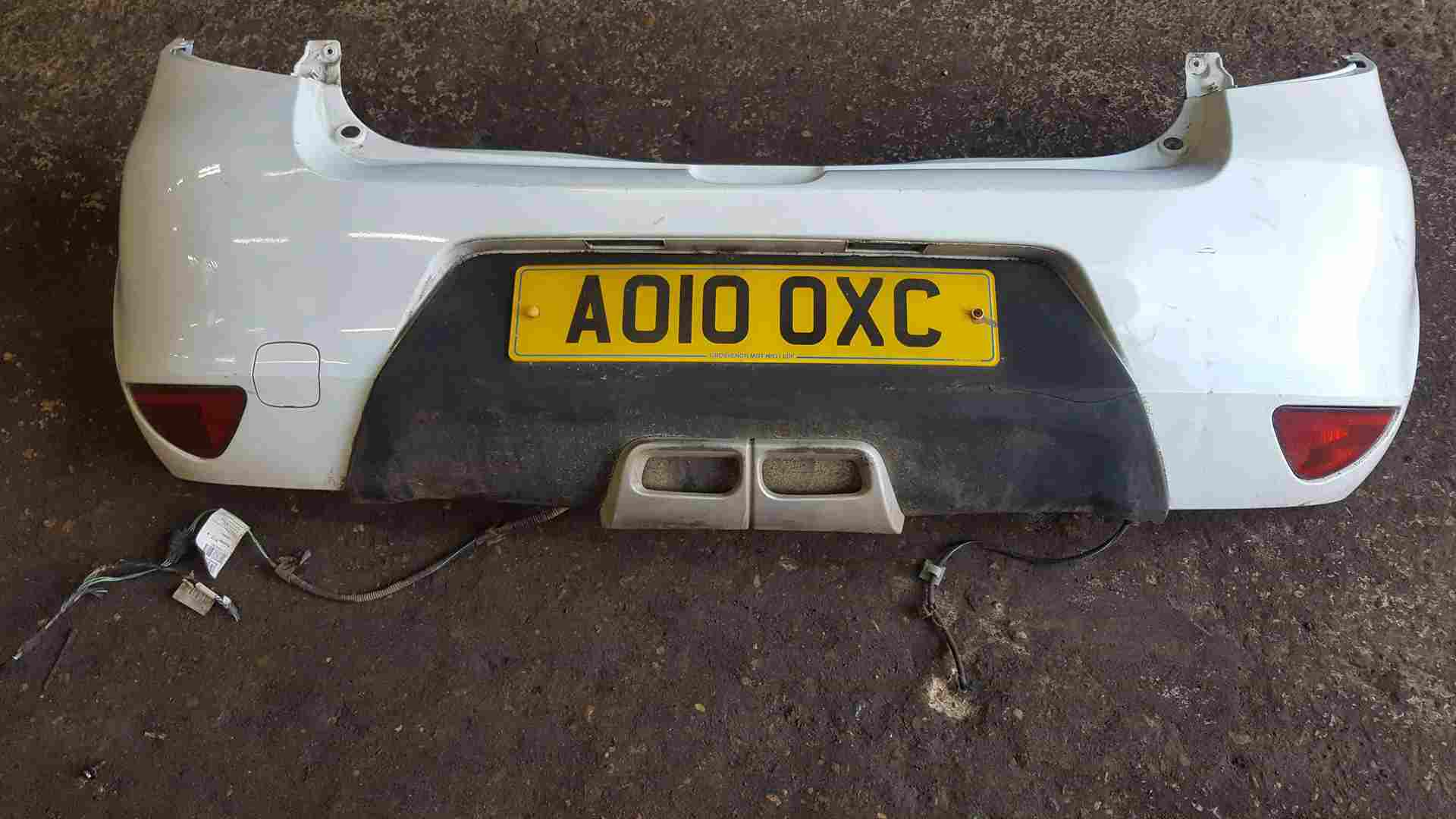 Thumb 10 Renault Clio MK3 2009-2012 Rear Bumper White Ov369 Facelift PH2 World Series