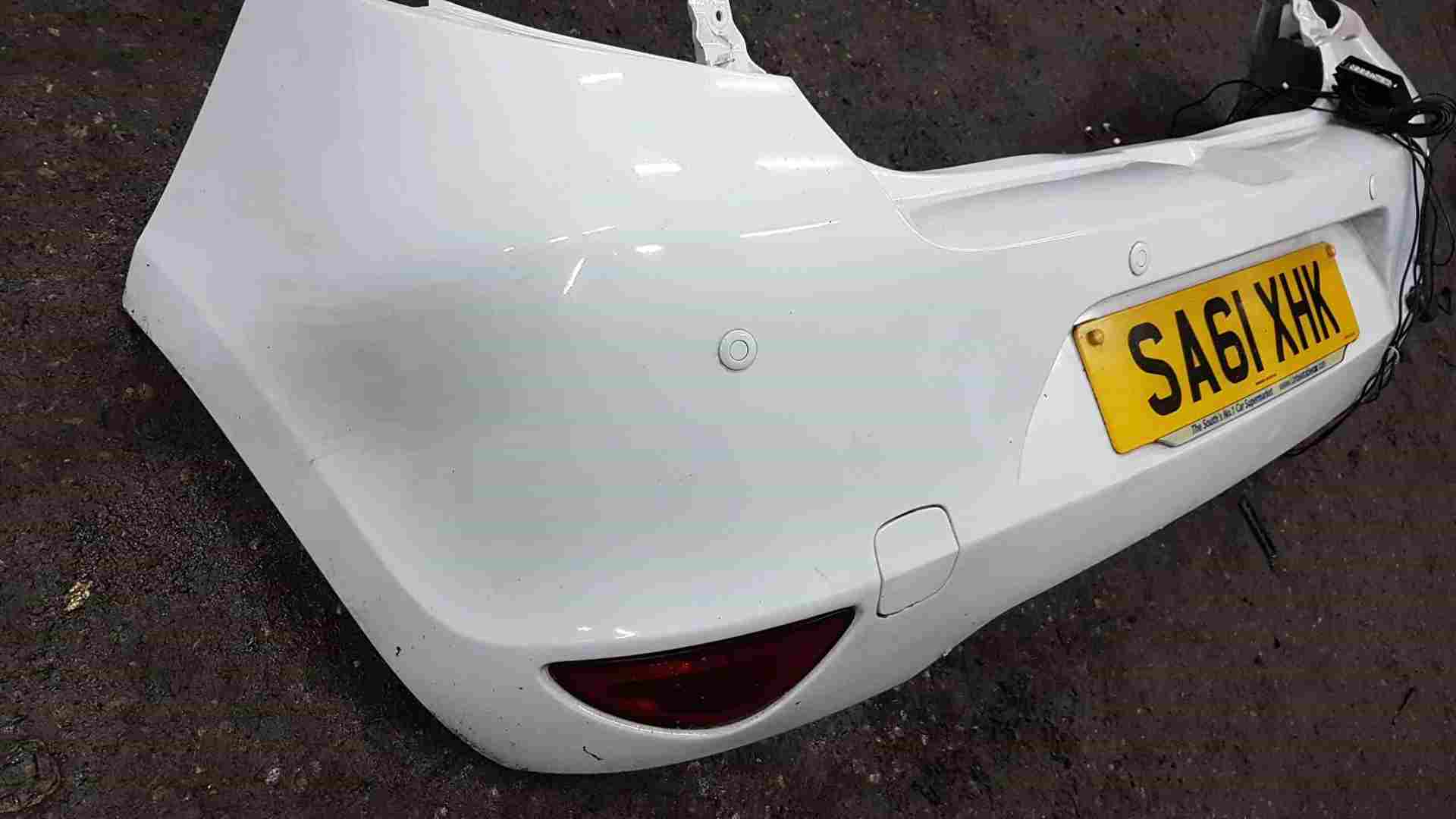 Thumb 2 Renault Clio MK3 2009-2012 Rear Bumper White Ov369 Facelift Reverse Sensors