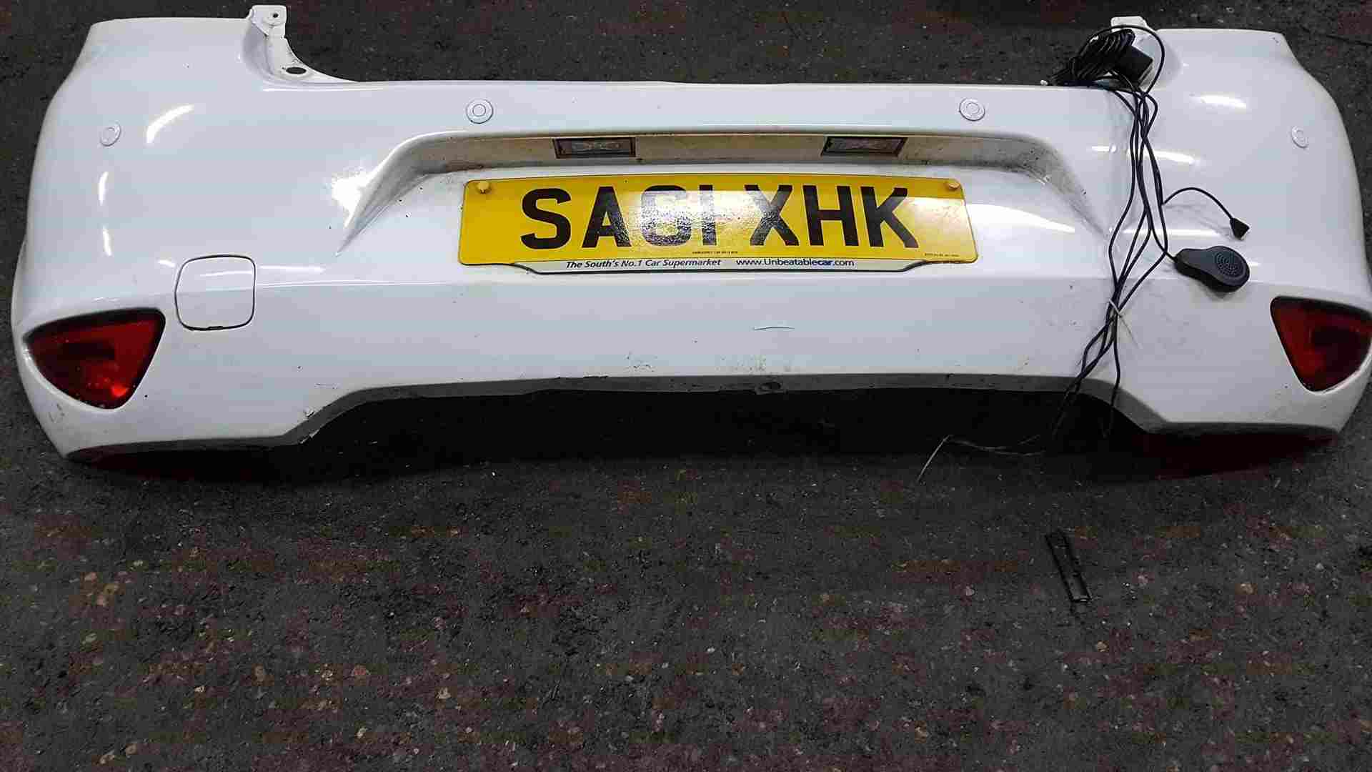 Thumb 6 Renault Clio MK3 2009-2012 Rear Bumper White Ov369 Facelift Reverse Sensors