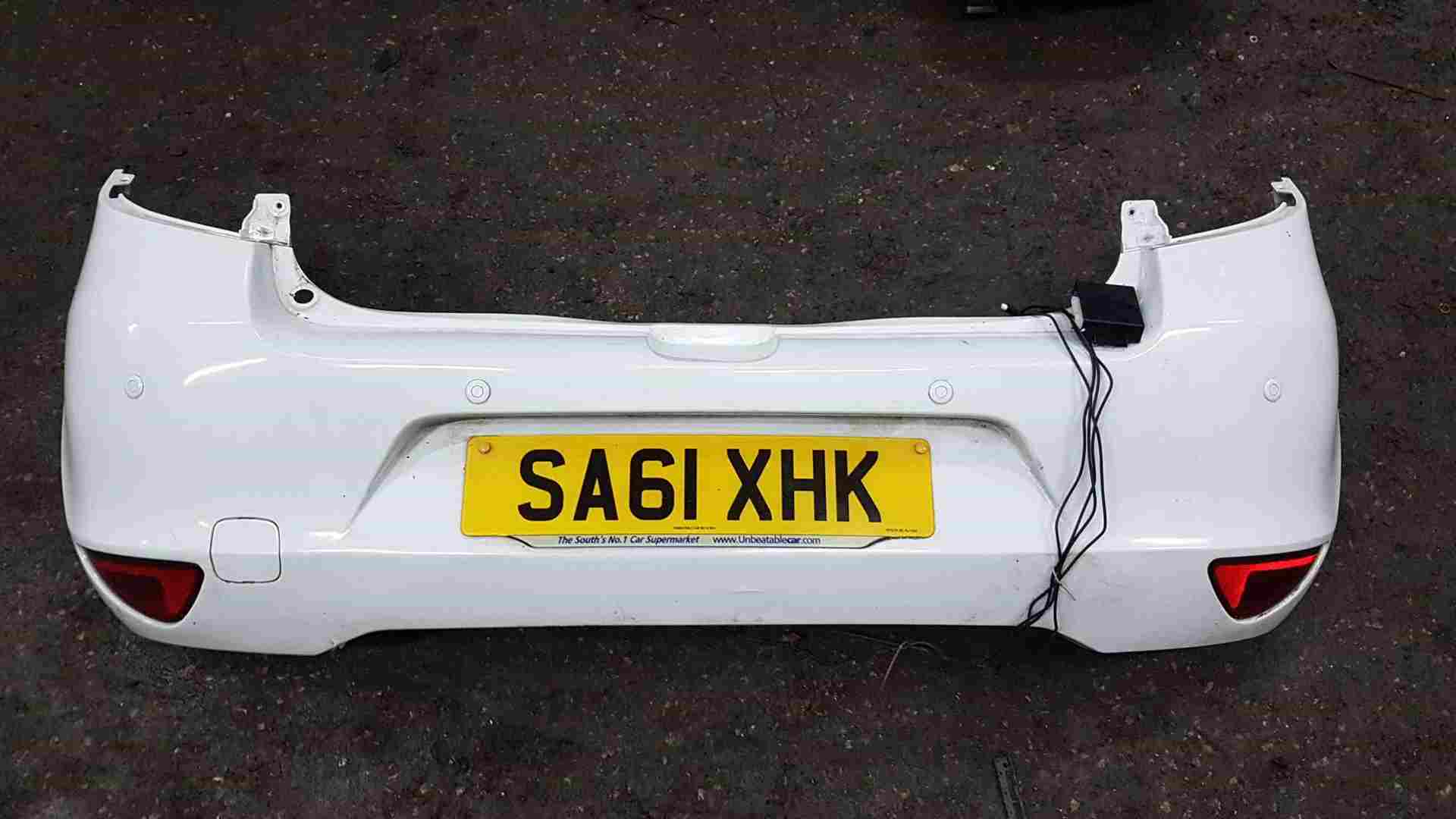 Thumb 8 Renault Clio MK3 2009-2012 Rear Bumper White Ov369 Facelift Reverse Sensors