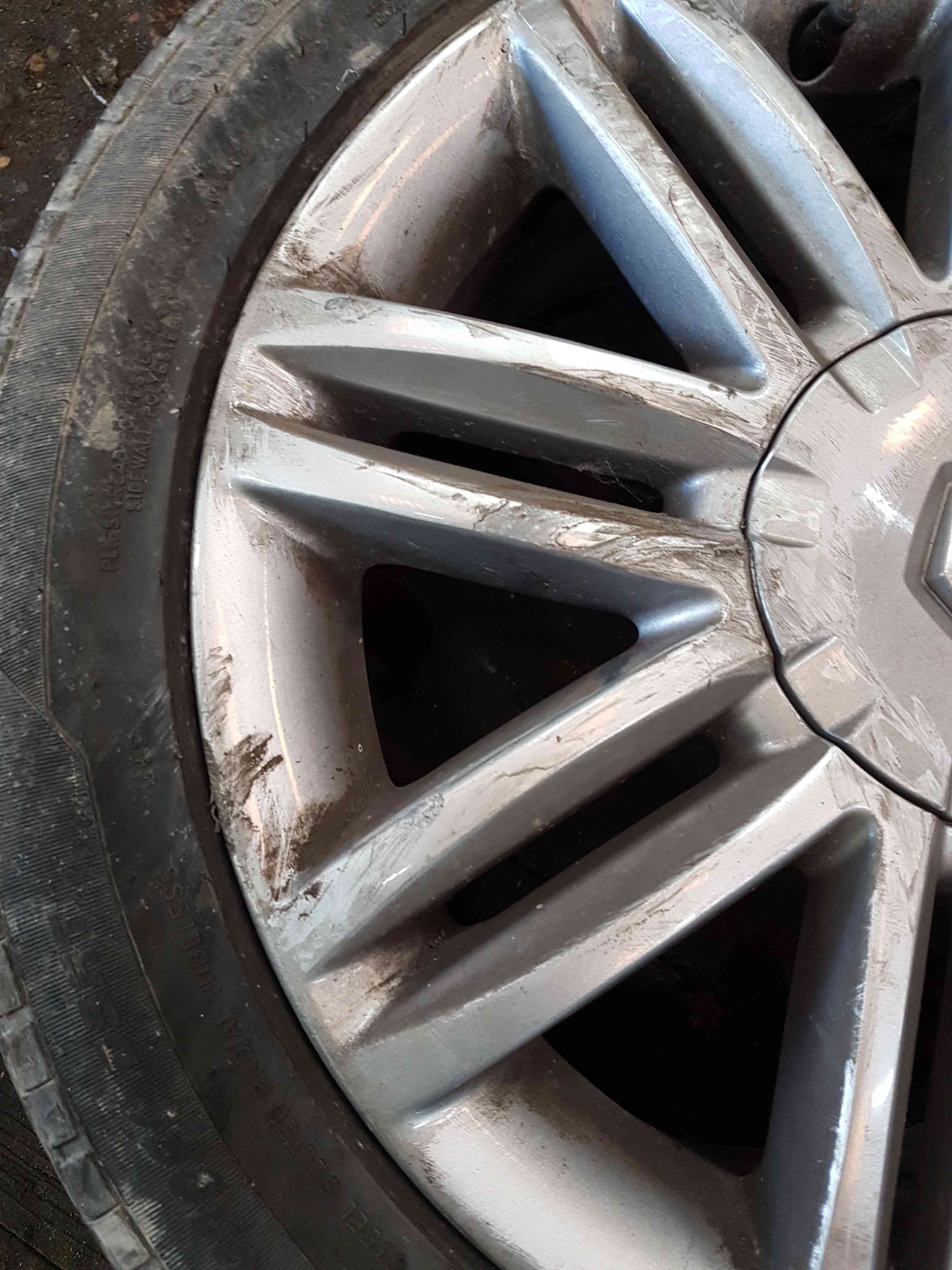 Thumb 7 Renault Clio MK3 2009-2012 Solonia Alloy Wheel 16inch 3/5