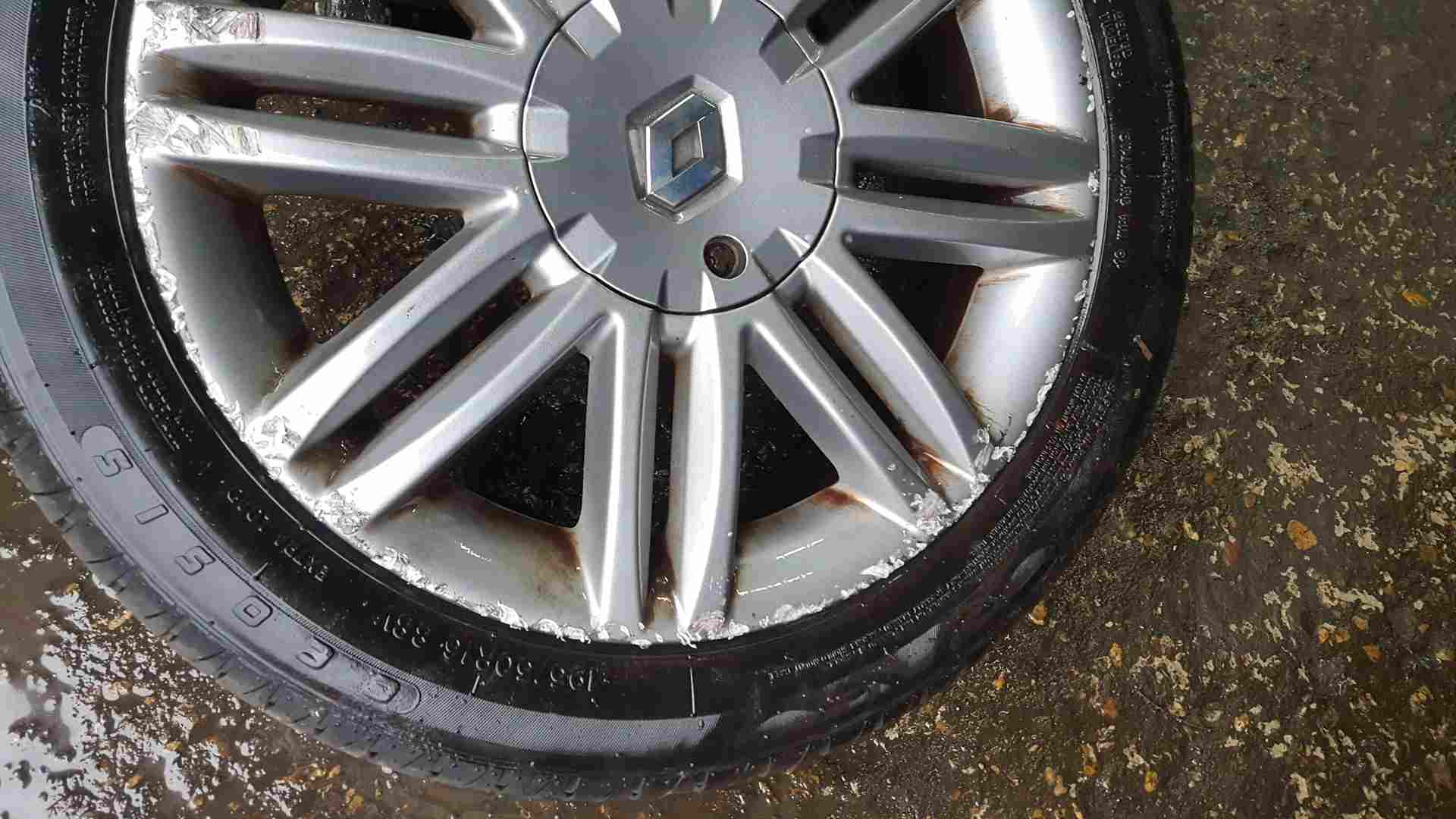 Thumb 4 Renault Clio MK3 2009-2012 Solonia Alloy Wheel + Tyre 195 50 16 6Mm Tread 3/5