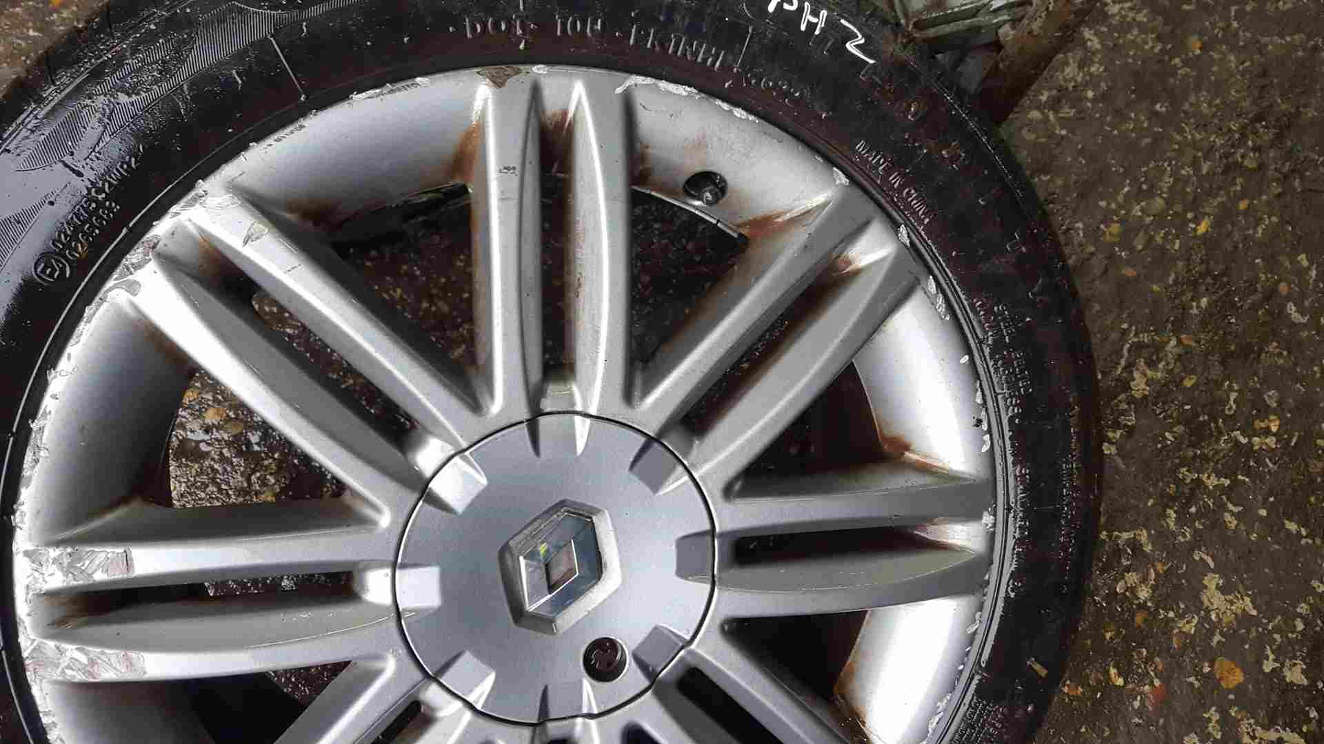 Thumb 5 Renault Clio MK3 2009-2012 Solonia Alloy Wheel + Tyre 195 50 16 6Mm Tread 3/5