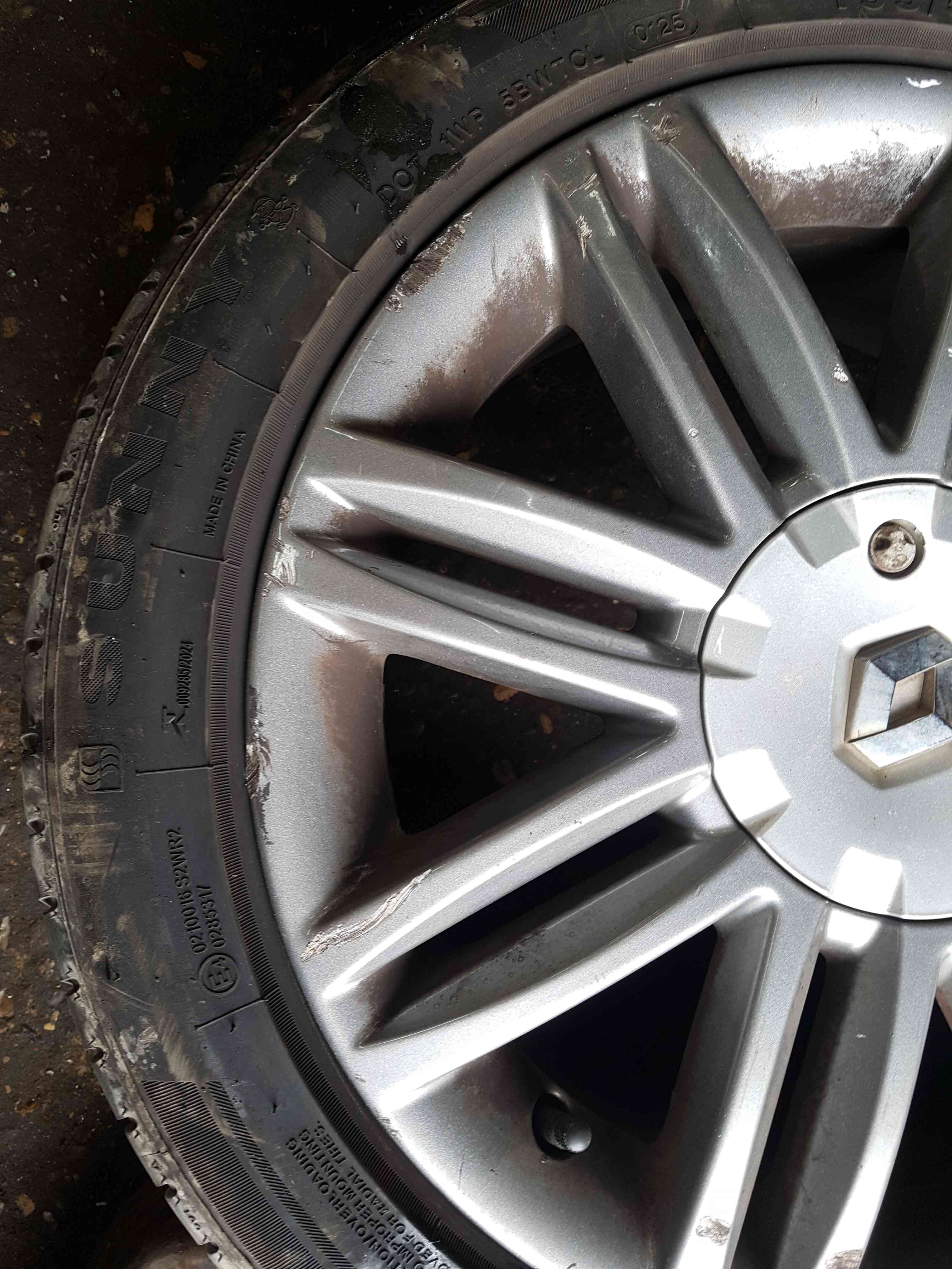 Thumb 3 Renault Clio MK3 2009-2012 Solonia Alloy Wheel + Tyre 195 50 16 6Mm Tread 3/5