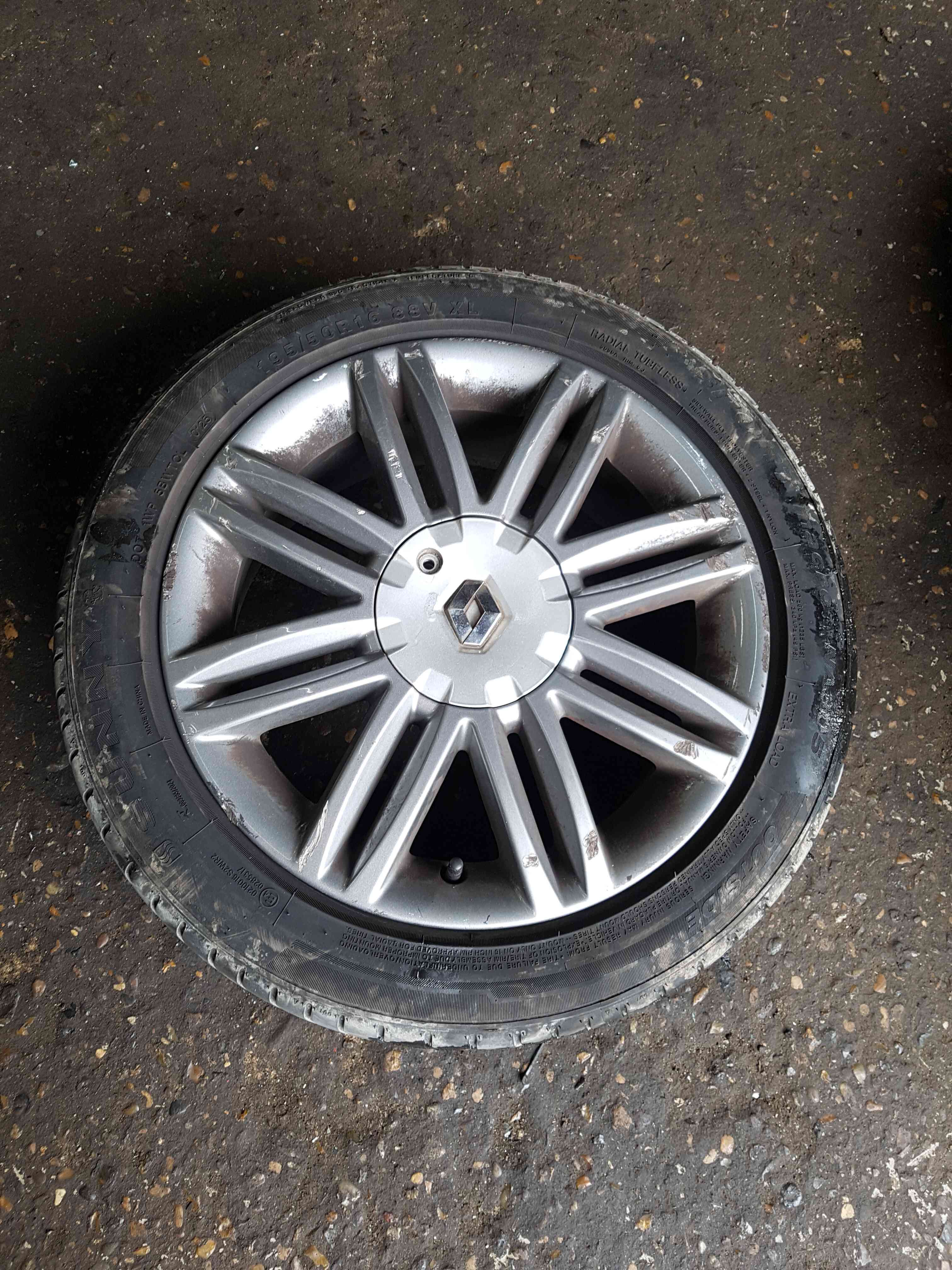 Thumb 6 Renault Clio MK3 2009-2012 Solonia Alloy Wheel + Tyre 195 50 16 6Mm Tread 3/5
