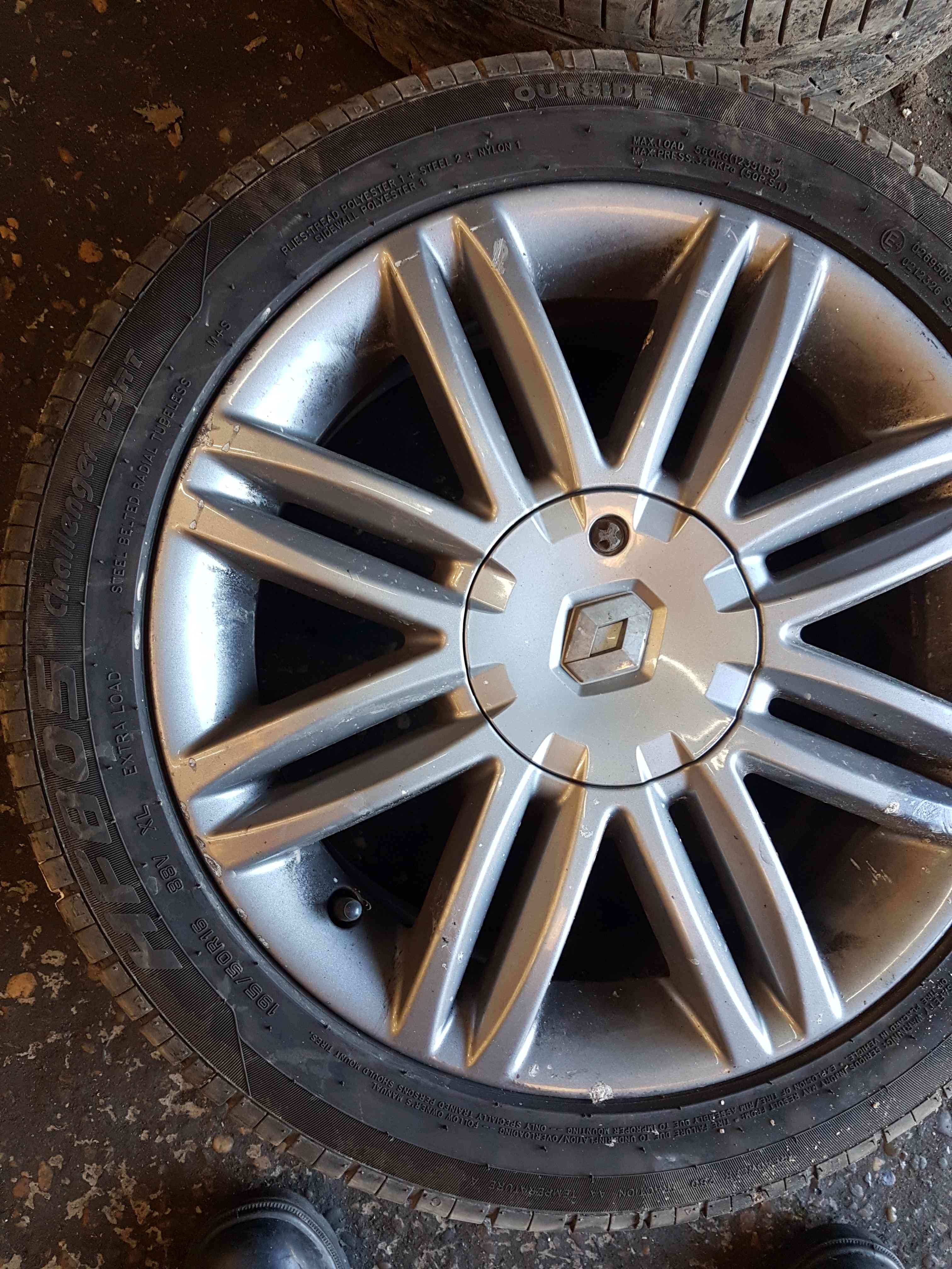 Thumb 6 Renault Clio MK3 2009-2012 Solonia Alloy Wheel + Tyre 195 50 16 6Mm Tread 3/5