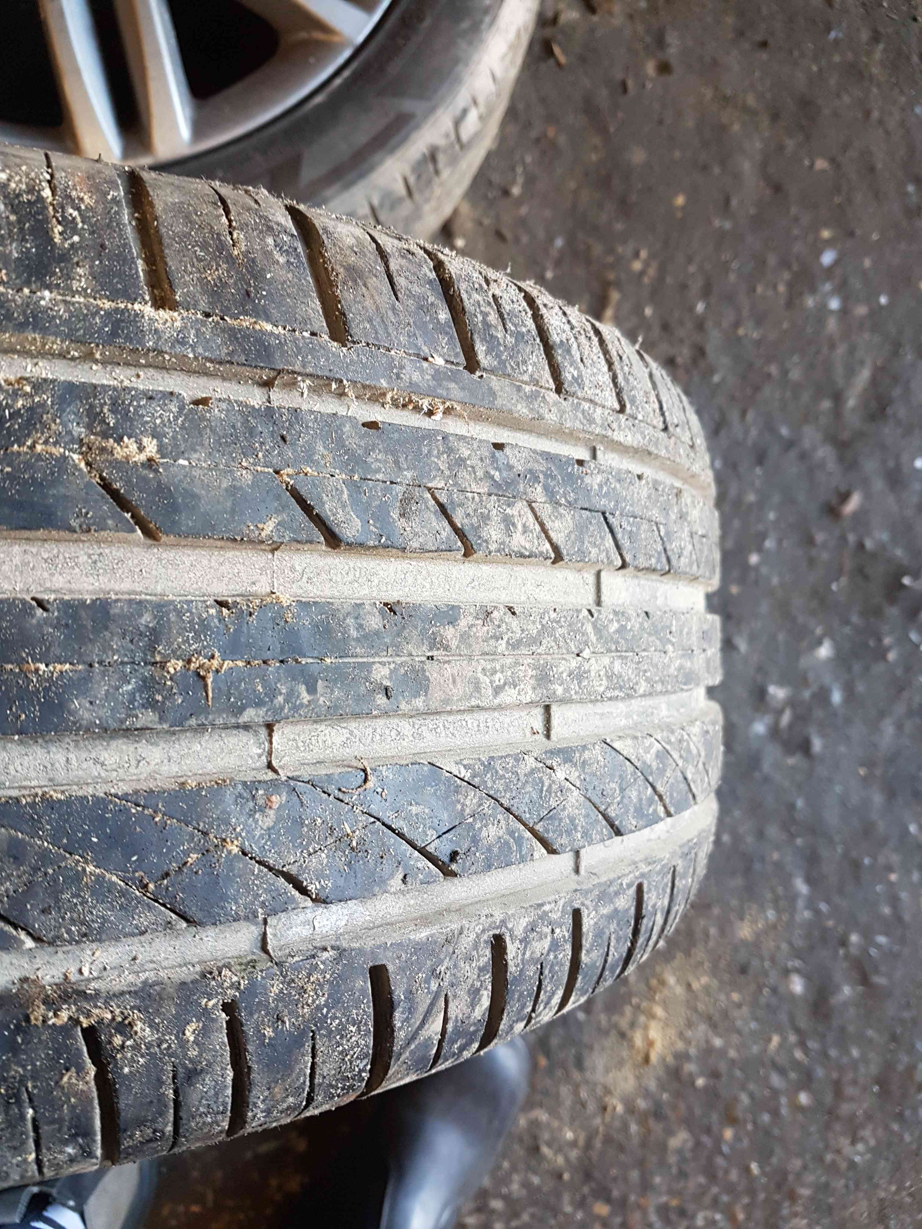 Thumb 9 Renault Clio MK3 2009-2012 Solonia Alloy Wheel + Tyre 195 50 16 6Mm Tread 3/5