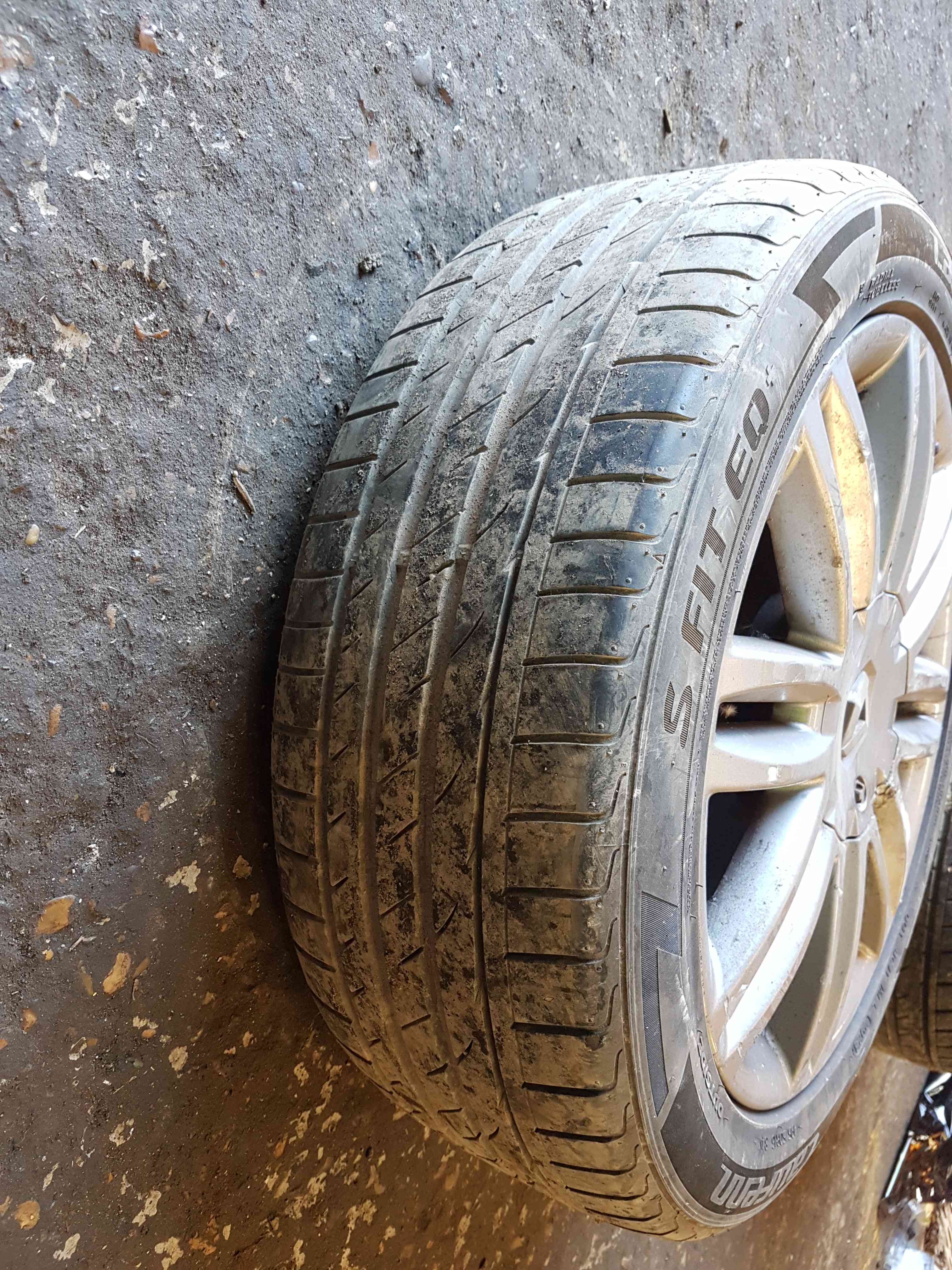 Thumb 6 Renault Clio MK3 2009-2012 Solonia Alloy Wheel + Tyre 195 50 16 6Mm Tread 3/5