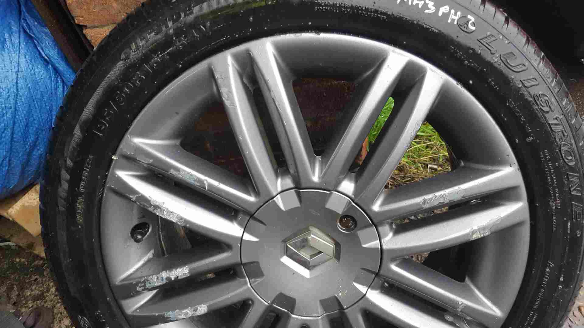 Thumb 3 Renault Clio MK3 2009-2012 Solonia Alloy Wheel + Tyre 195 50 16 6Mm Tread 3/5