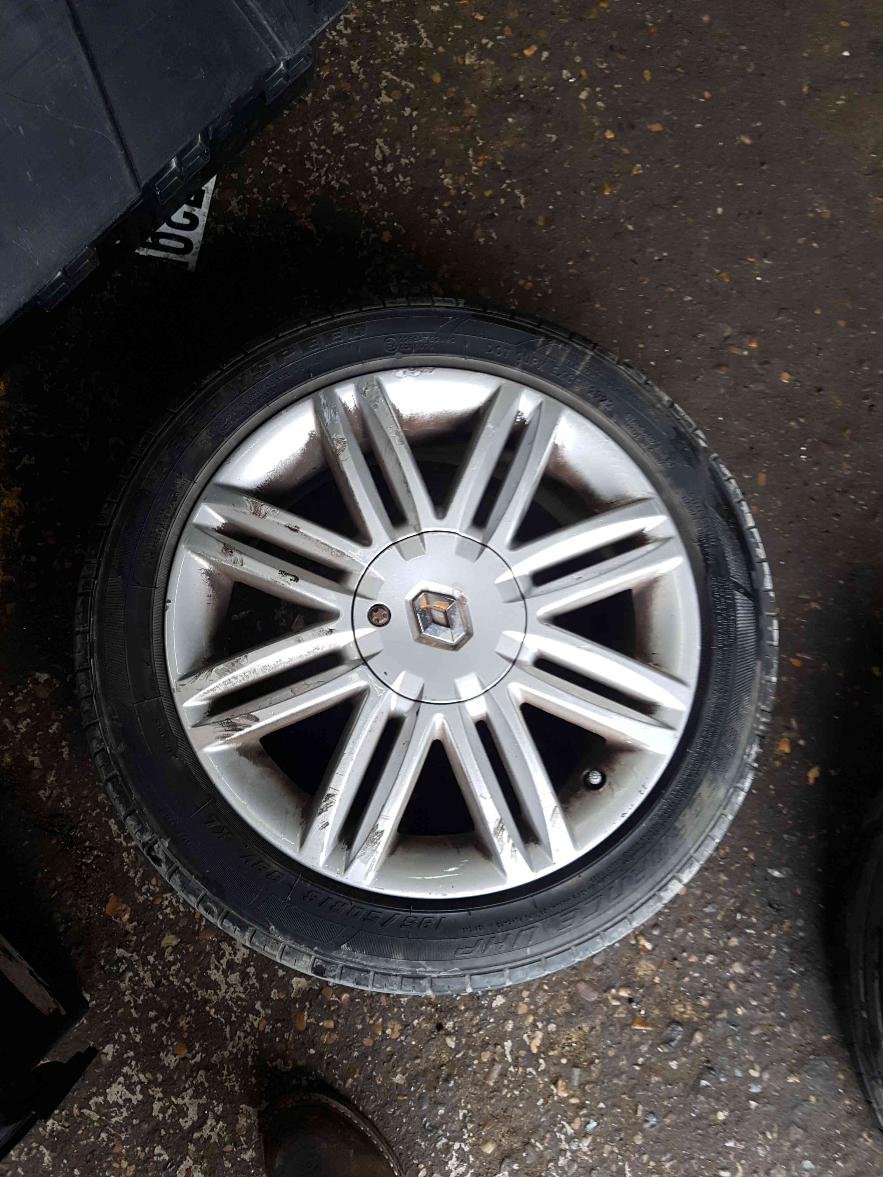 Thumb 5 Renault Clio MK3 2009-2012 Solonia Alloy Wheel 16inch 3/5