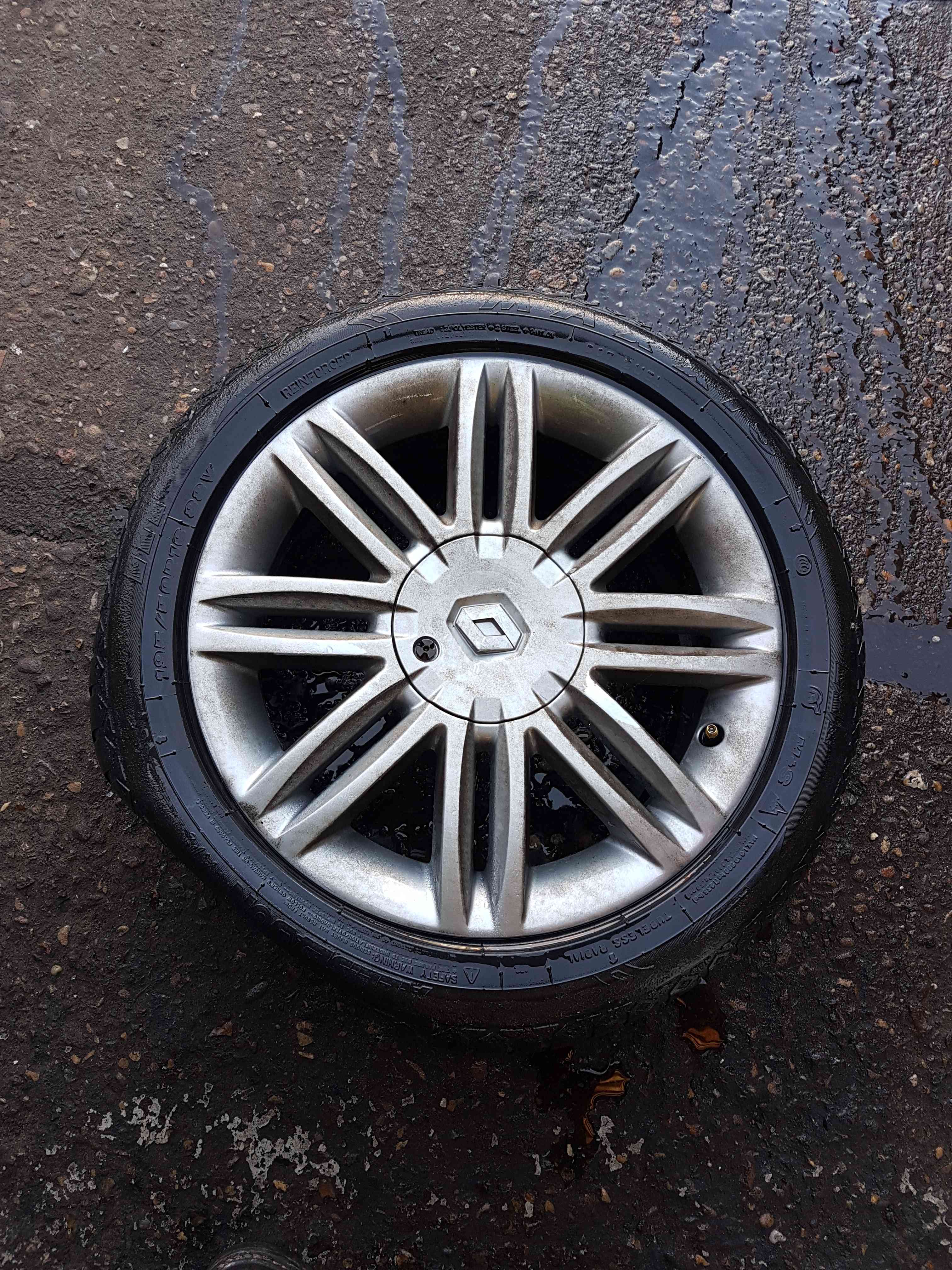 Thumb 4 Renault Clio MK3 2009-2012 Solonia Alloy Wheel 16inch 4/5