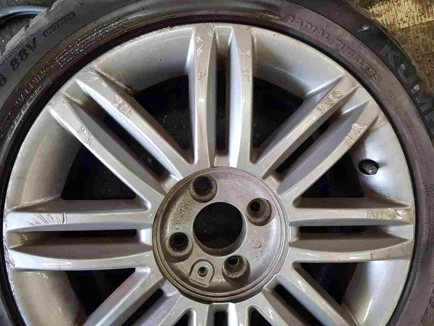 Thumb 3 Renault Clio MK3 2009-2012 Solonia Alloy Wheel 16inch 4/5 8200317808