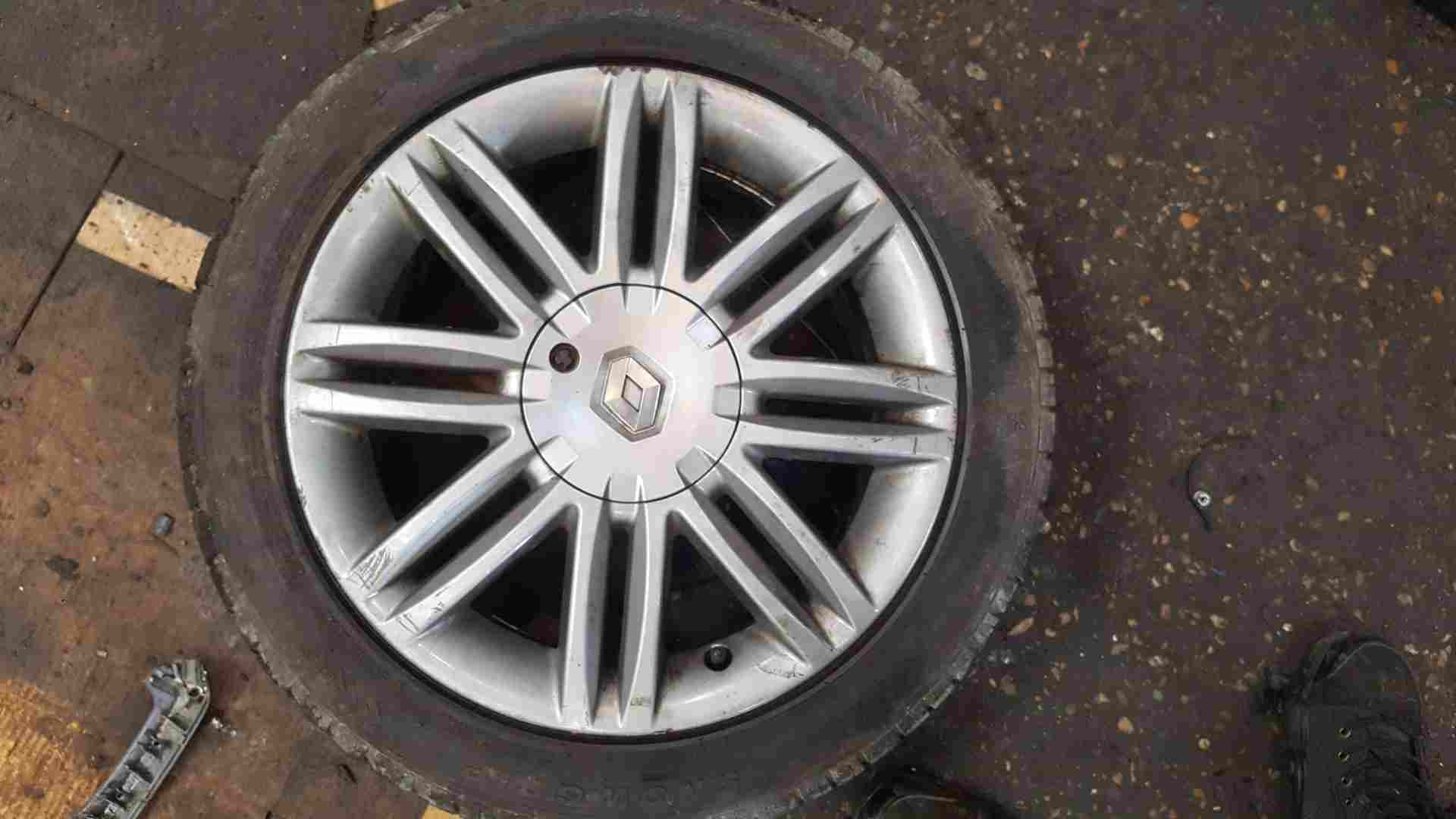 Thumb 3 Renault Clio MK3 2009-2012 Solonia Alloy Wheel 195 50 16 5Mm 3/5 Anthracite