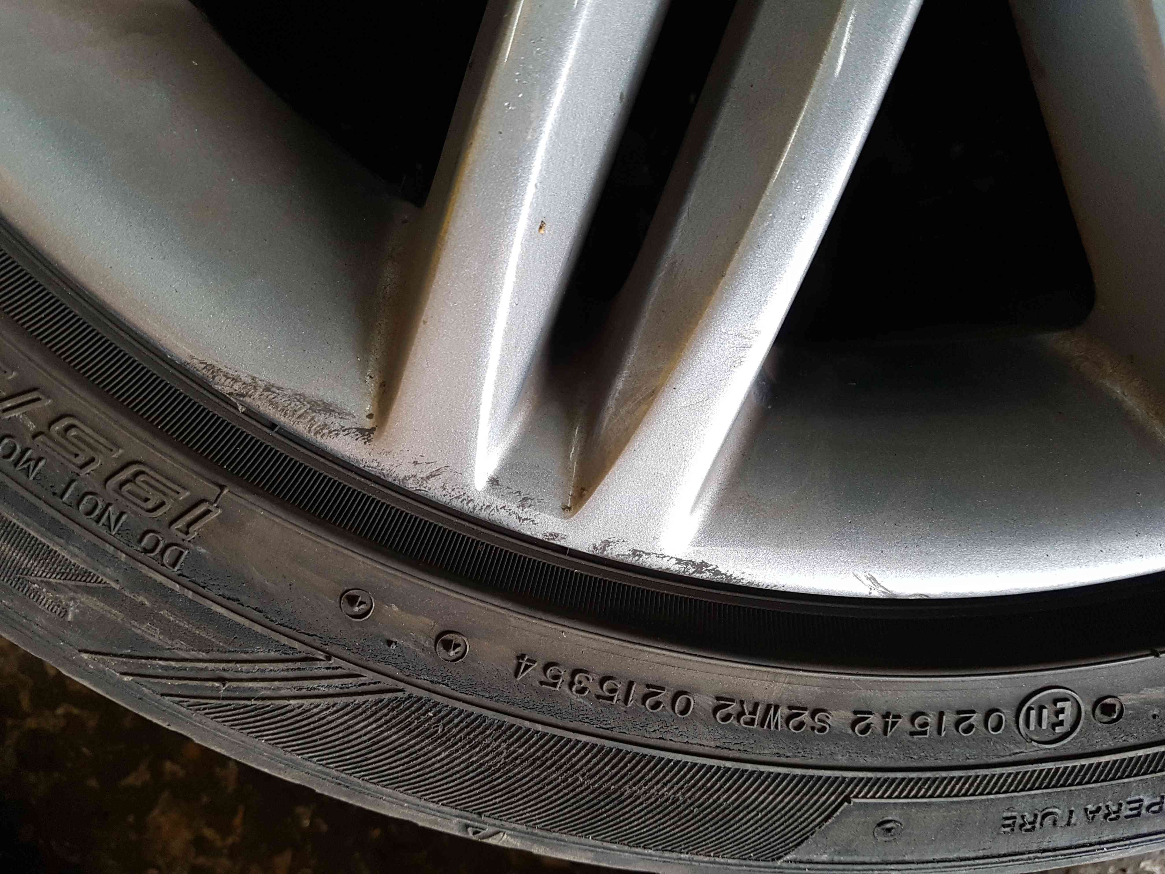 Thumb 5 Renault Clio MK3 2009-2012 Solonia Alloy Wheel 3/5 8200899145 Anthracite 