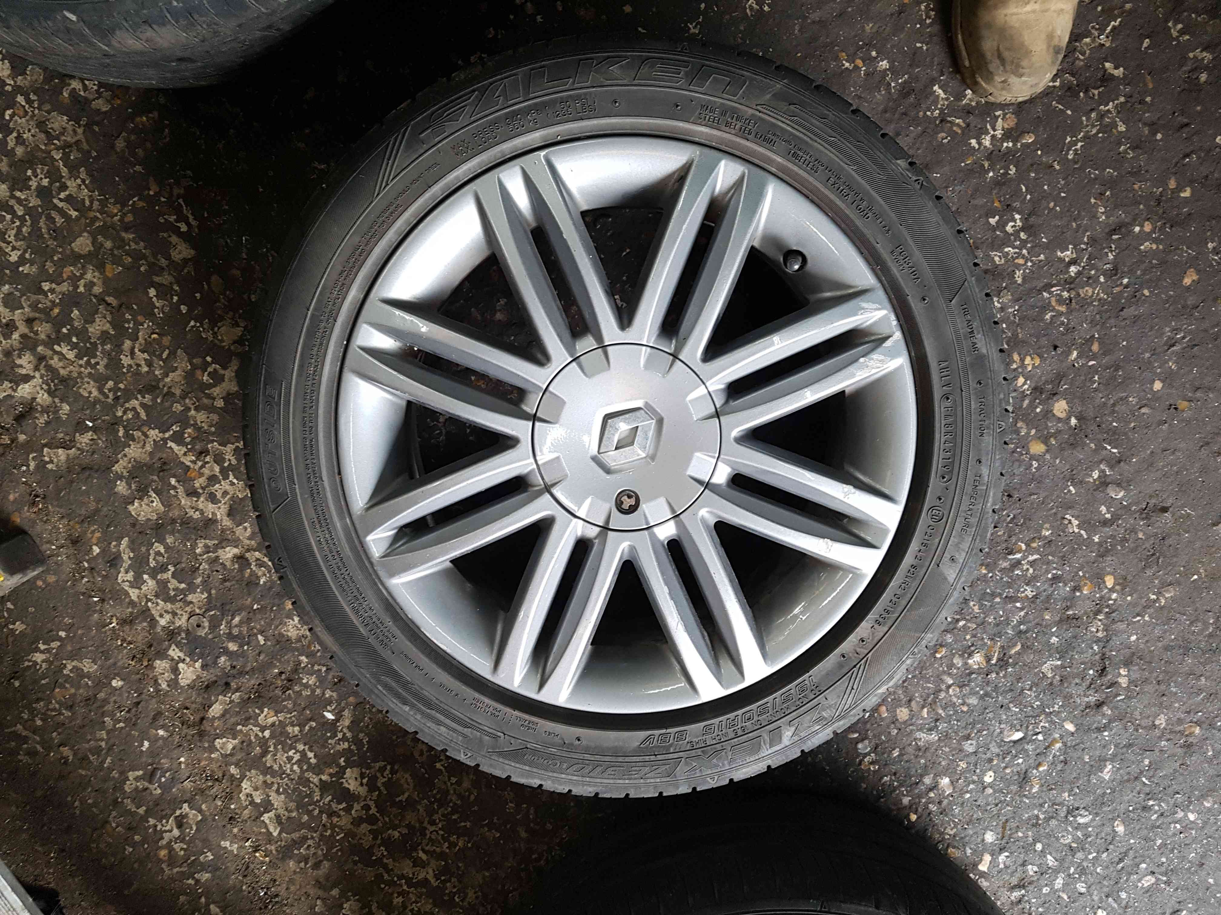 Thumb 8 Renault Clio MK3 2009-2012 Solonia Alloy Wheel 3/5 8200899145 anthracite 1955016