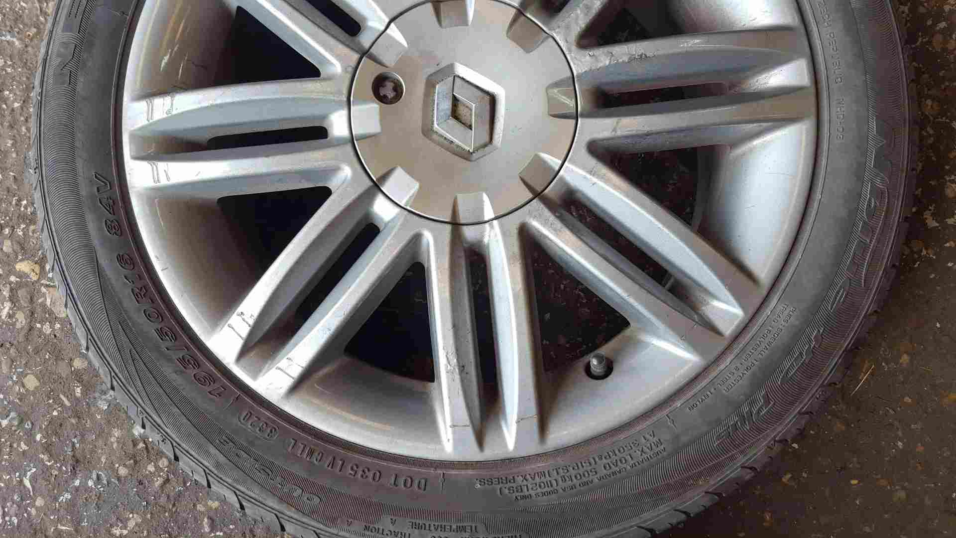 Thumb 2 Renault Clio MK3 2009-2012 Solonia Alloy Wheel No Tyre 3/5