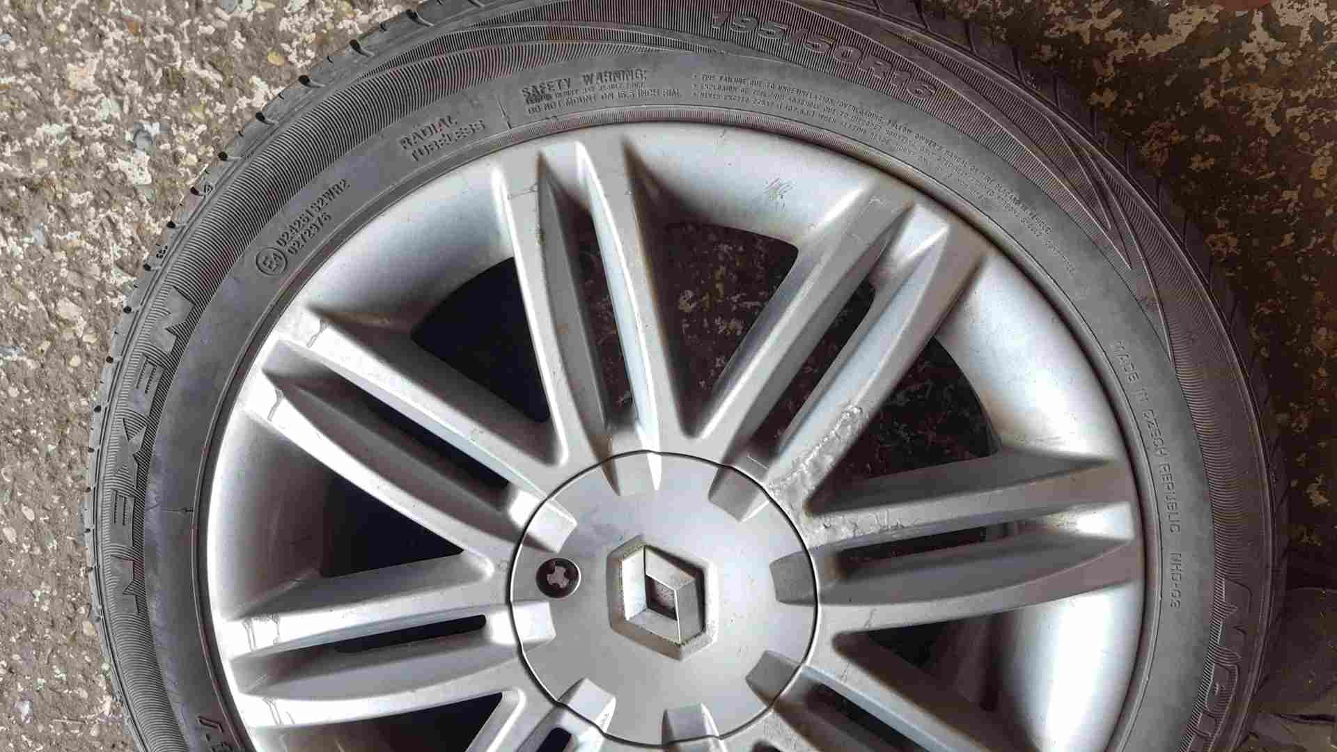 Thumb 3 Renault Clio MK3 2009-2012 Solonia Alloy Wheel No Tyre 3/5
