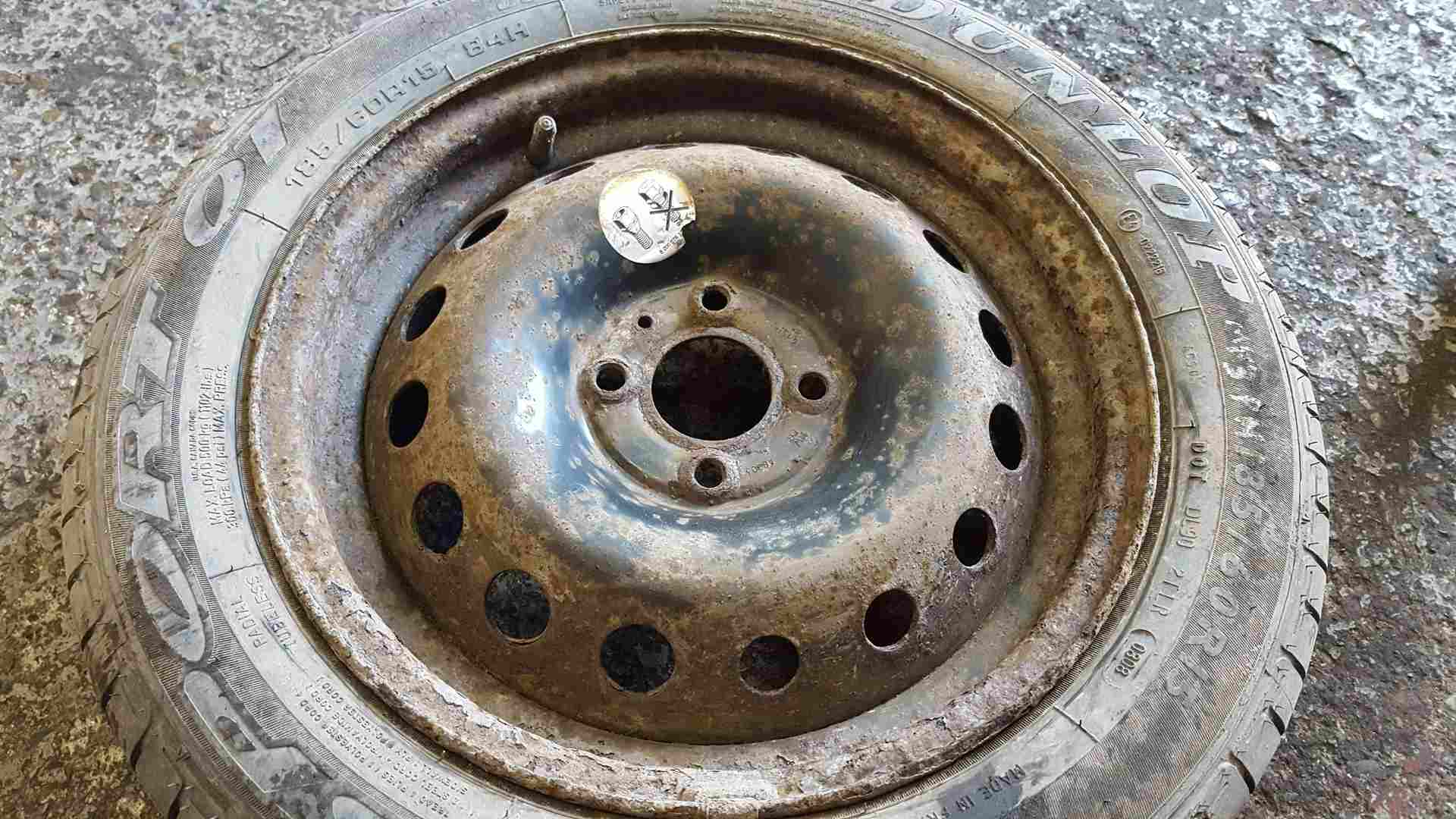Thumb 2 Renault Clio MK3 2009-2012 Steel Wheel RIM + Tyre 185 60 15 8Mm Tread 3/5