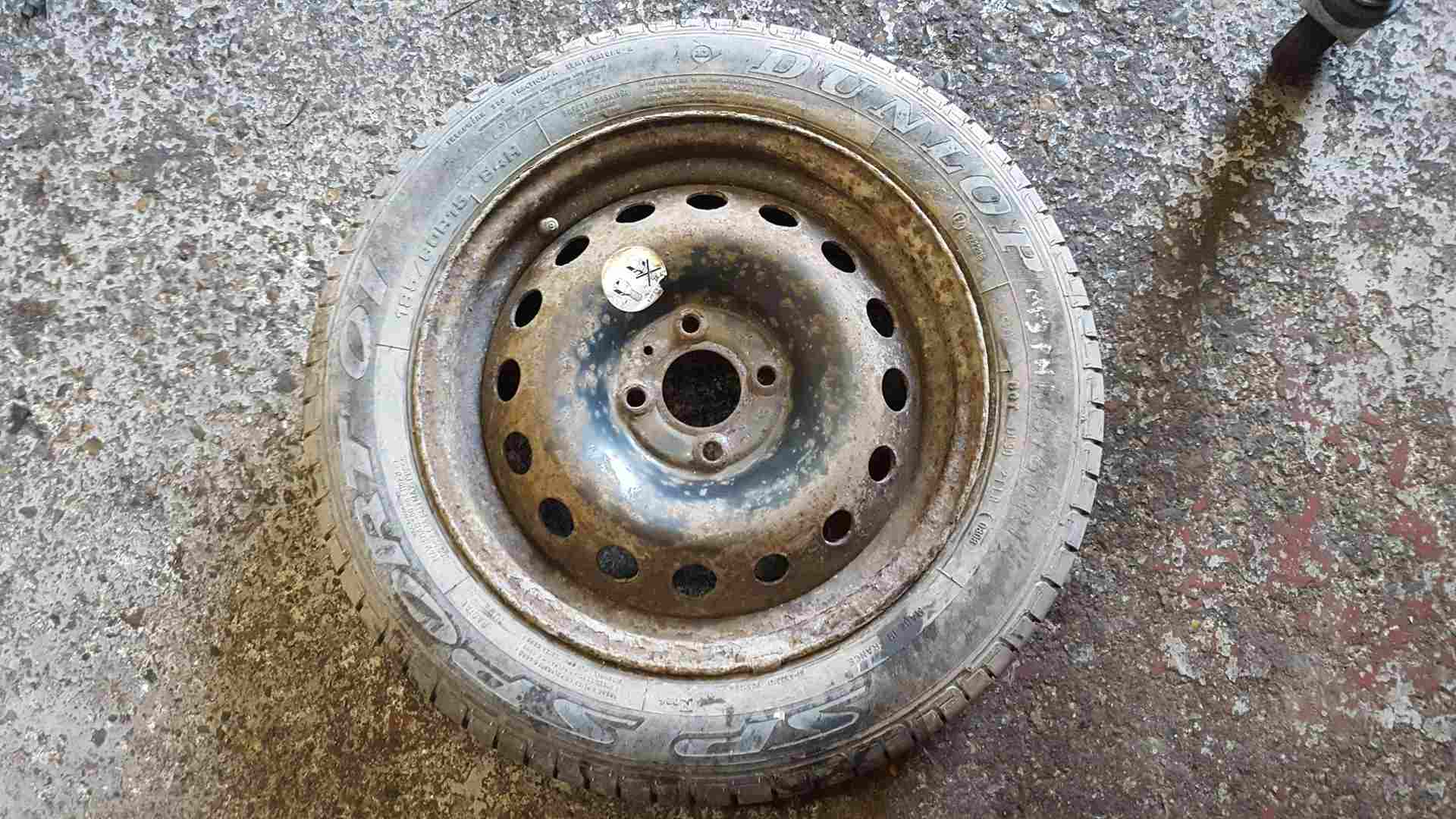Renault Clio MK3 2009-2012 Steel Wheel RIM + Tyre 185 60 15 8Mm Tread 3/5