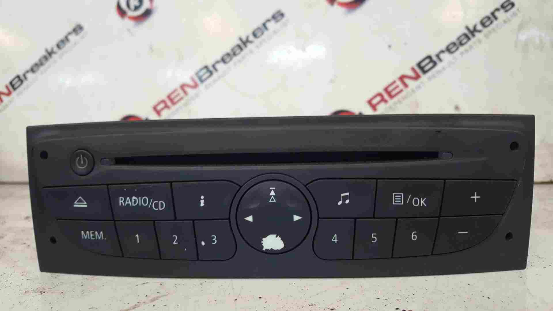 Renault Clio MK3 2009-2012 TOM Tom SAT Nav Cd Player Radio 281150038R