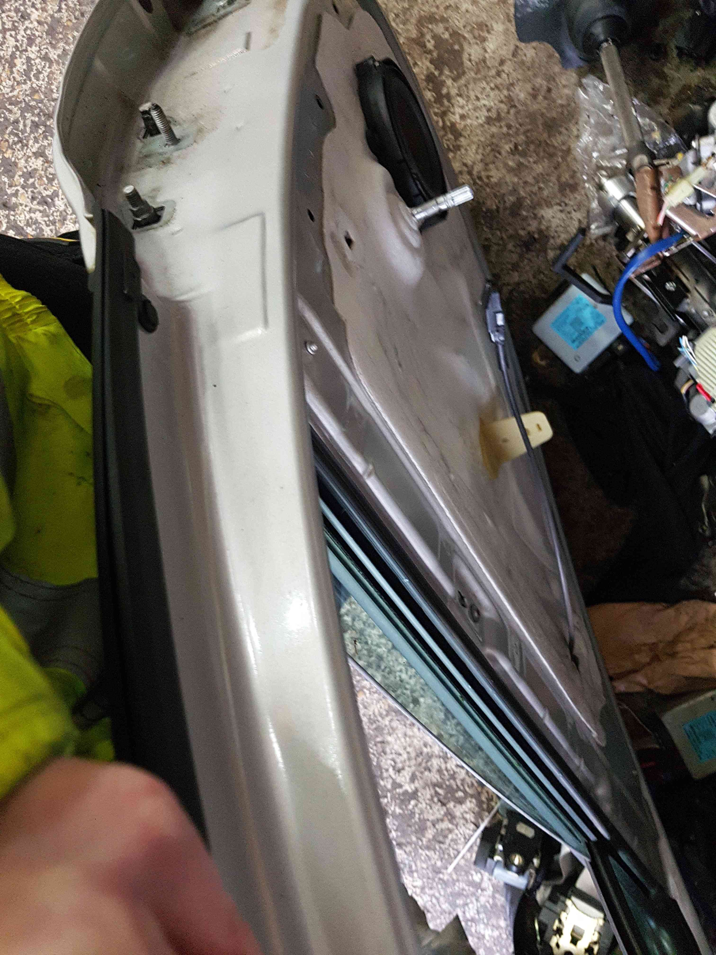 Thumb 2 Renault Clio MK3 Estate 2005-2012 Passenger NSR Rear Door Silver Ted69