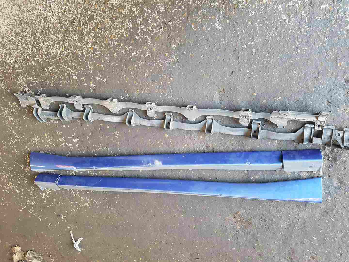 Thumb 4 Renault Clio MK3 Gt 2005-2009 Passenger Driver Ns Os Side Skirt Blue Ternt 3Dr 