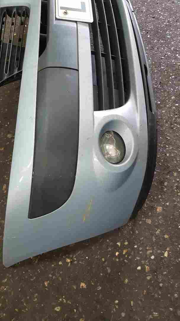 Thumb 2 Renault Clio MK3 Ph2 2001-2006 Front Bumper Teb65