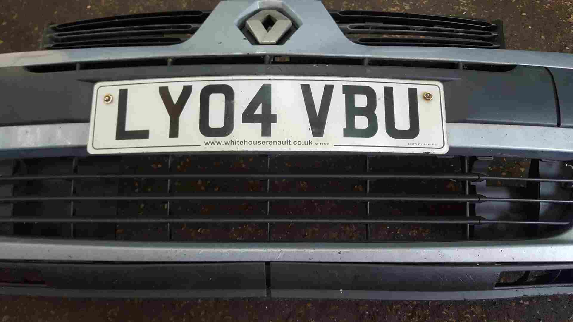 Thumb 4 Renault Clio MK3 Ph2 2001-2006 Front Bumper Teb65