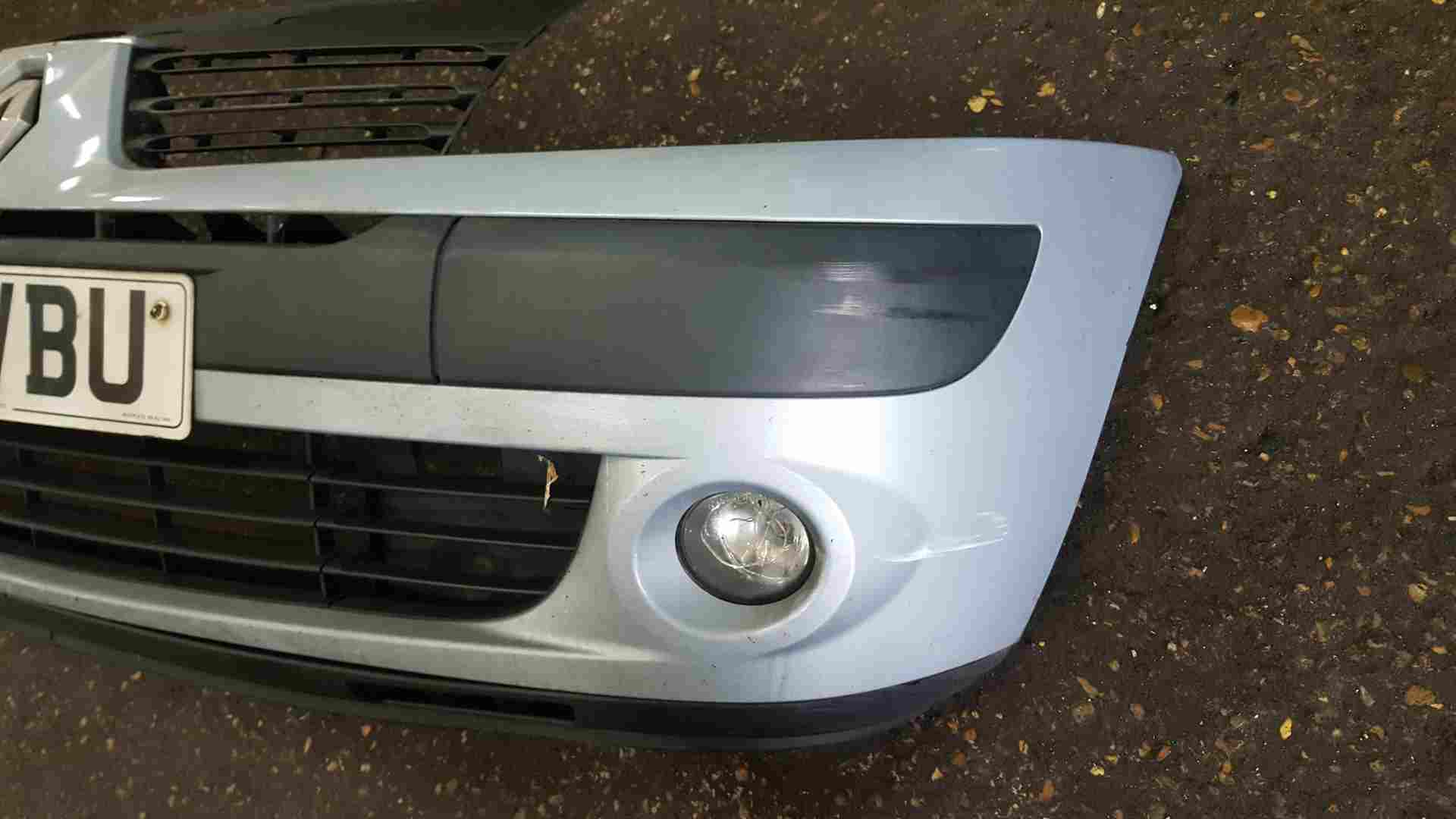 Thumb 5 Renault Clio MK3 Ph2 2001-2006 Front Bumper Teb65