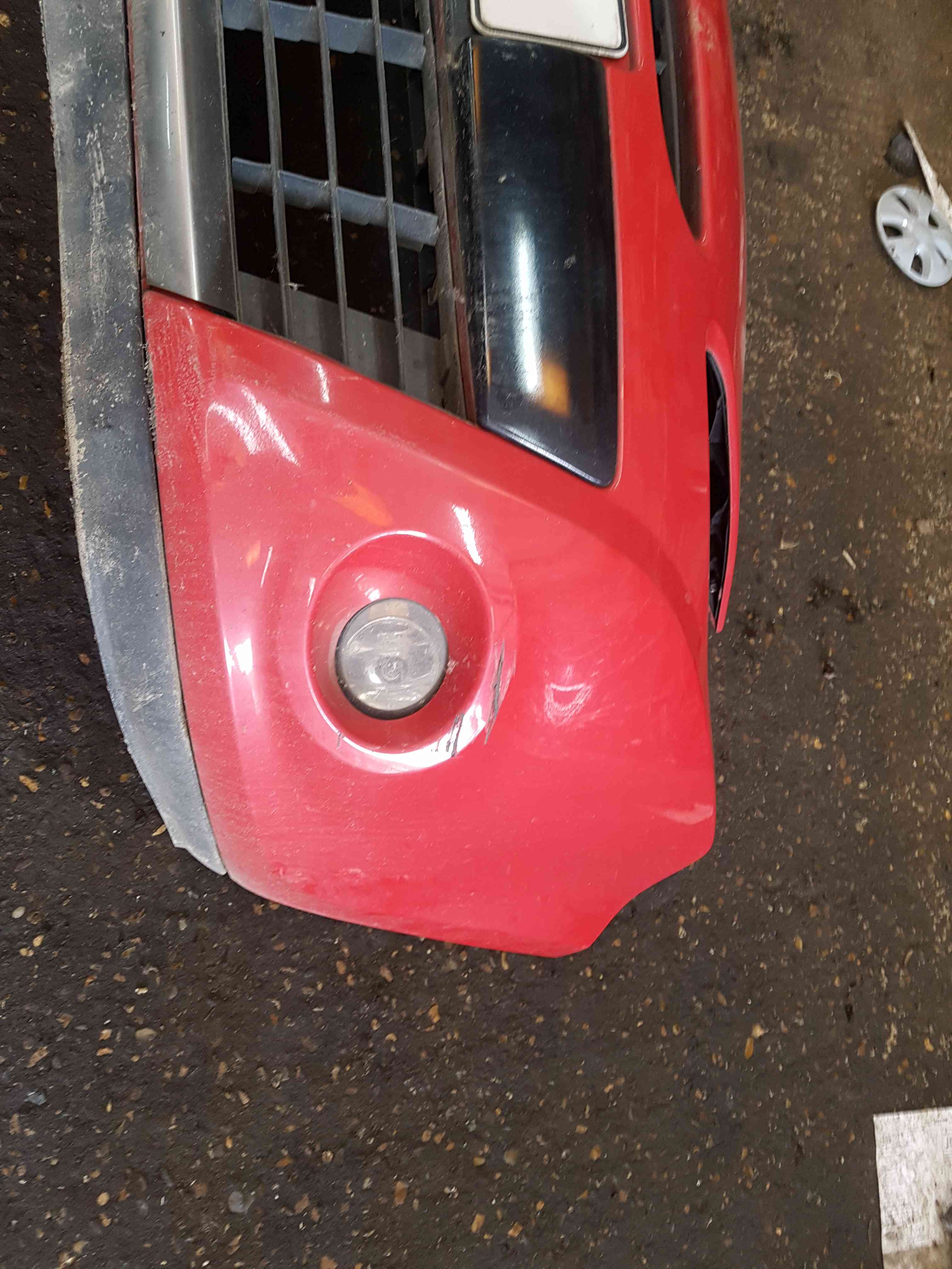 Thumb 2 Renault Clio MK3 Ph2 2009-2012 Facelift Front Bumper RED 727 195