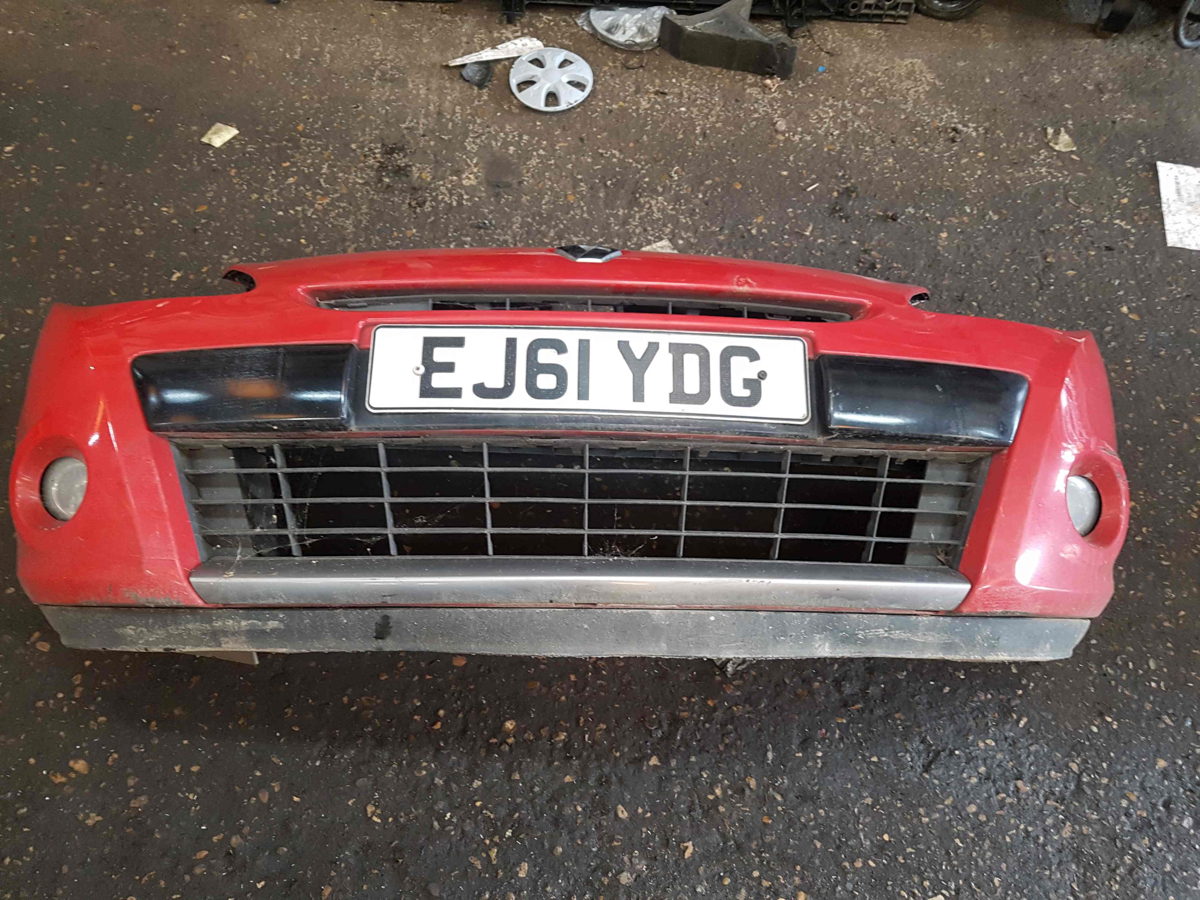 Thumb 6 Renault Clio MK3 Ph2 2009-2012 Facelift Front Bumper RED 727 195