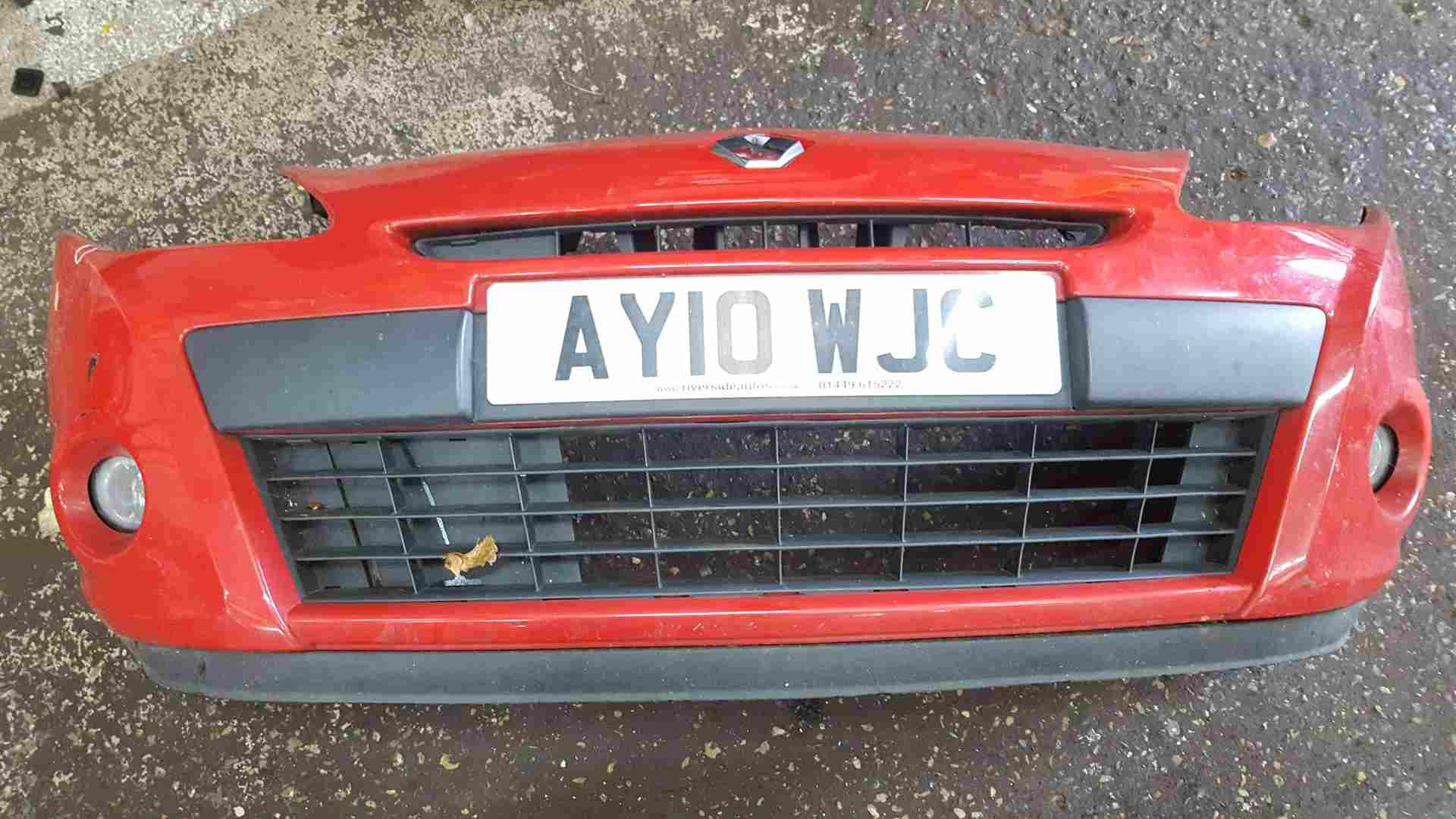 Renault Clio MK3 Ph2 2009-2012 Facelift Front Bumper RED 727 195