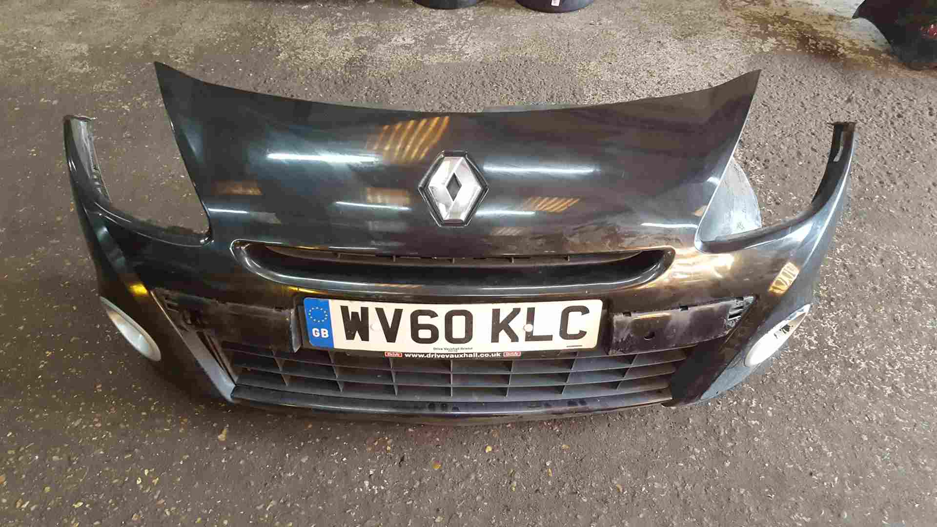 Thumb 2 Renault Clio MK3 Ph2 2009-2012 Front Bumper Black Nv676 676 185