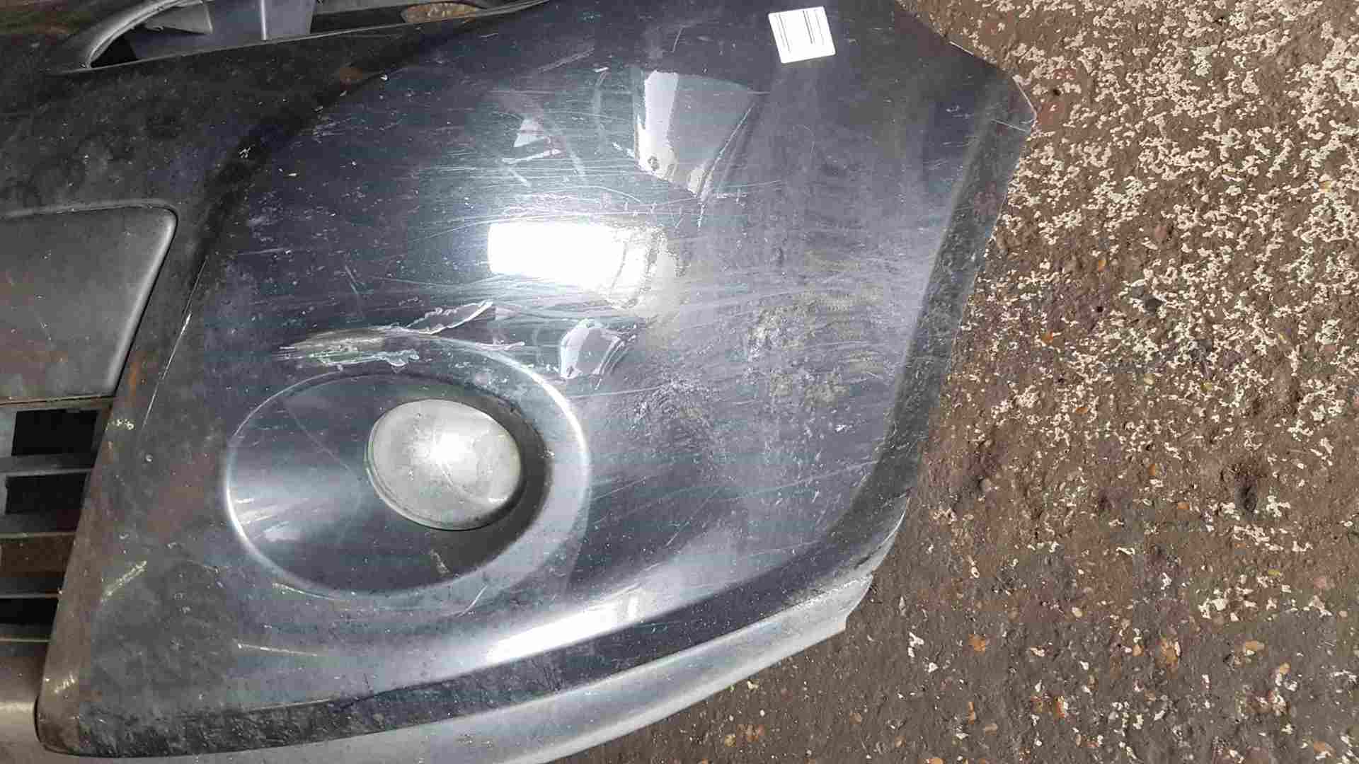 Thumb 2 Renault Clio MK3 Ph2 2009-2012 Front Bumper Black Nv676 676 195