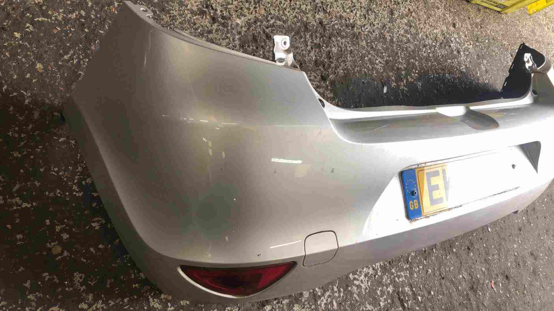 Thumb 2 Renault Clio MK3 Ph2 2009-2012 Rear Bumper Silver Ted69 185 Facelift 8200800186