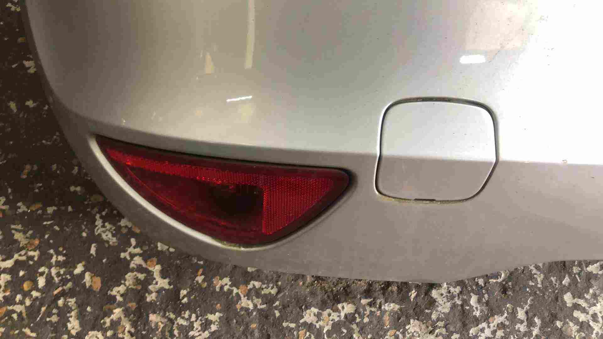 Thumb 3 Renault Clio MK3 Ph2 2009-2012 Rear Bumper Silver Ted69 185 Facelift 8200800186