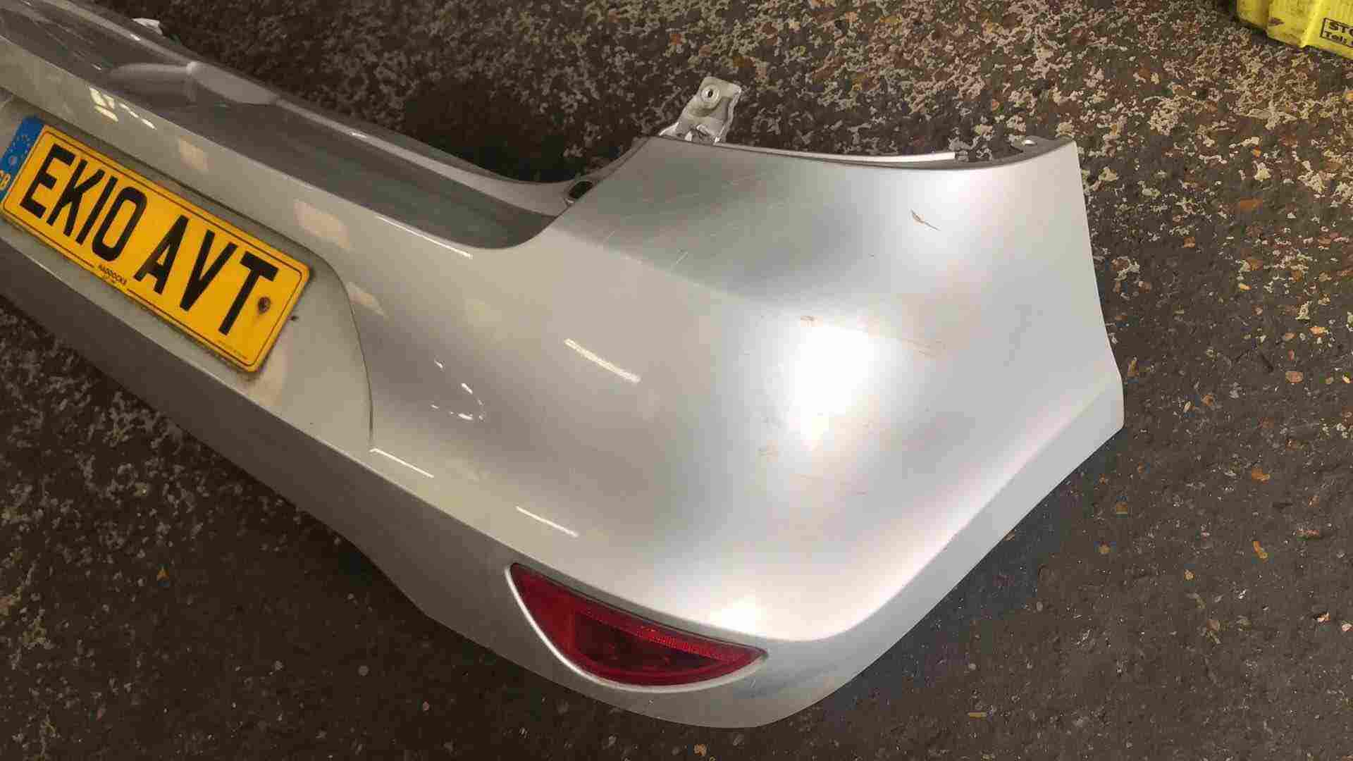 Thumb 4 Renault Clio MK3 Ph2 2009-2012 Rear Bumper Silver Ted69 185 Facelift 8200800186