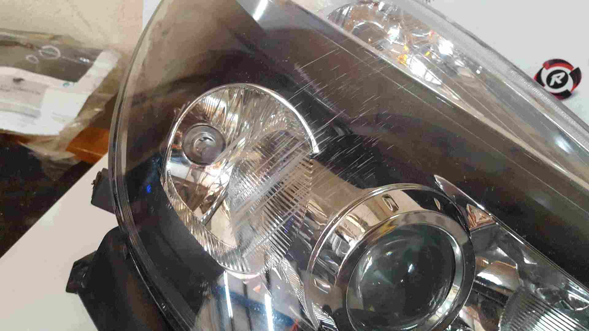 Thumb 4 Renault Clio MK3 Sport 2005-2009 Xenon Drivers OSF Front Headlight 8200626741
