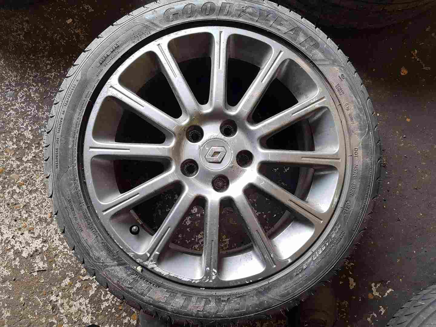 Thumb 6 Renault Clio MK3 Sport 2005-2012 197 Alloy Wheel 17Inch  3/5