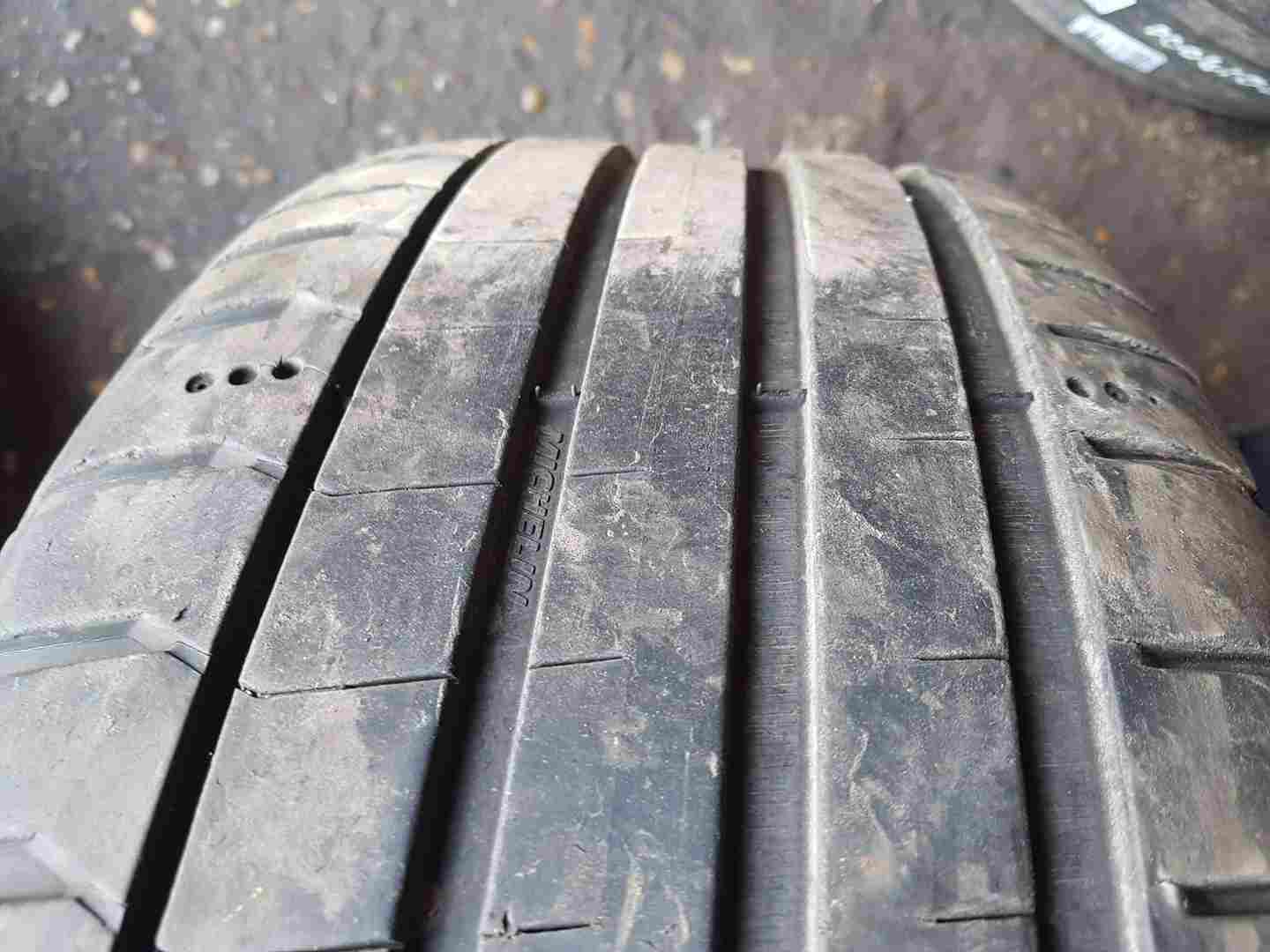 Thumb 7 Renault Clio MK3 Sport 2005-2012 197 Alloy Wheel 17Inch + Tyre 225 45 17 5Mm 2/5