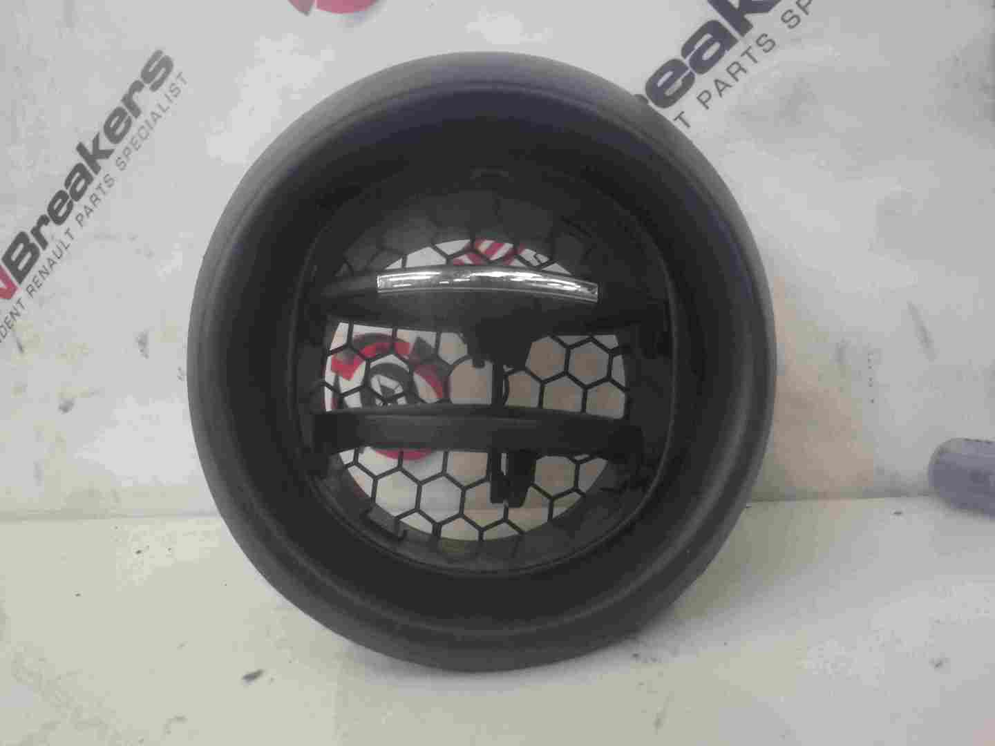 Renault Clio MK4 2013-2019 Passenger NSF Front Heater Vent Plain Black