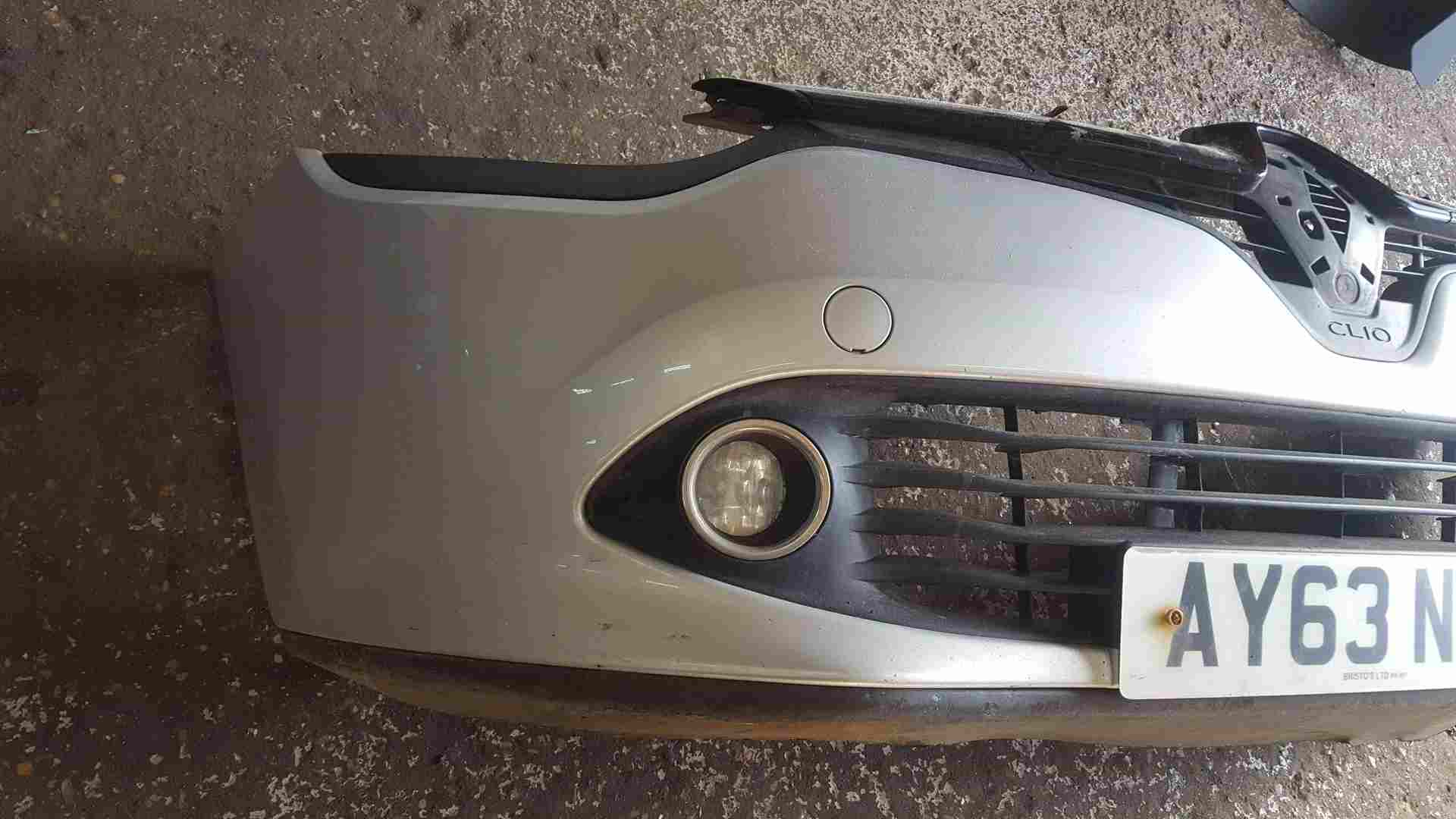 Thumb 3 Renault Clio MK4 2012-2016 Front Bumper Silver Ted69