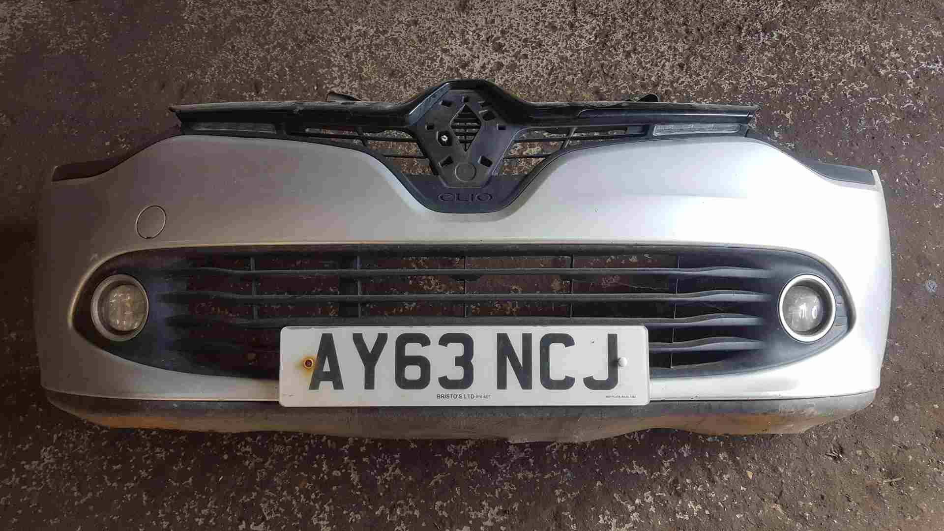 Renault Clio MK4 2012-2016 Front Bumper Silver Ted69
