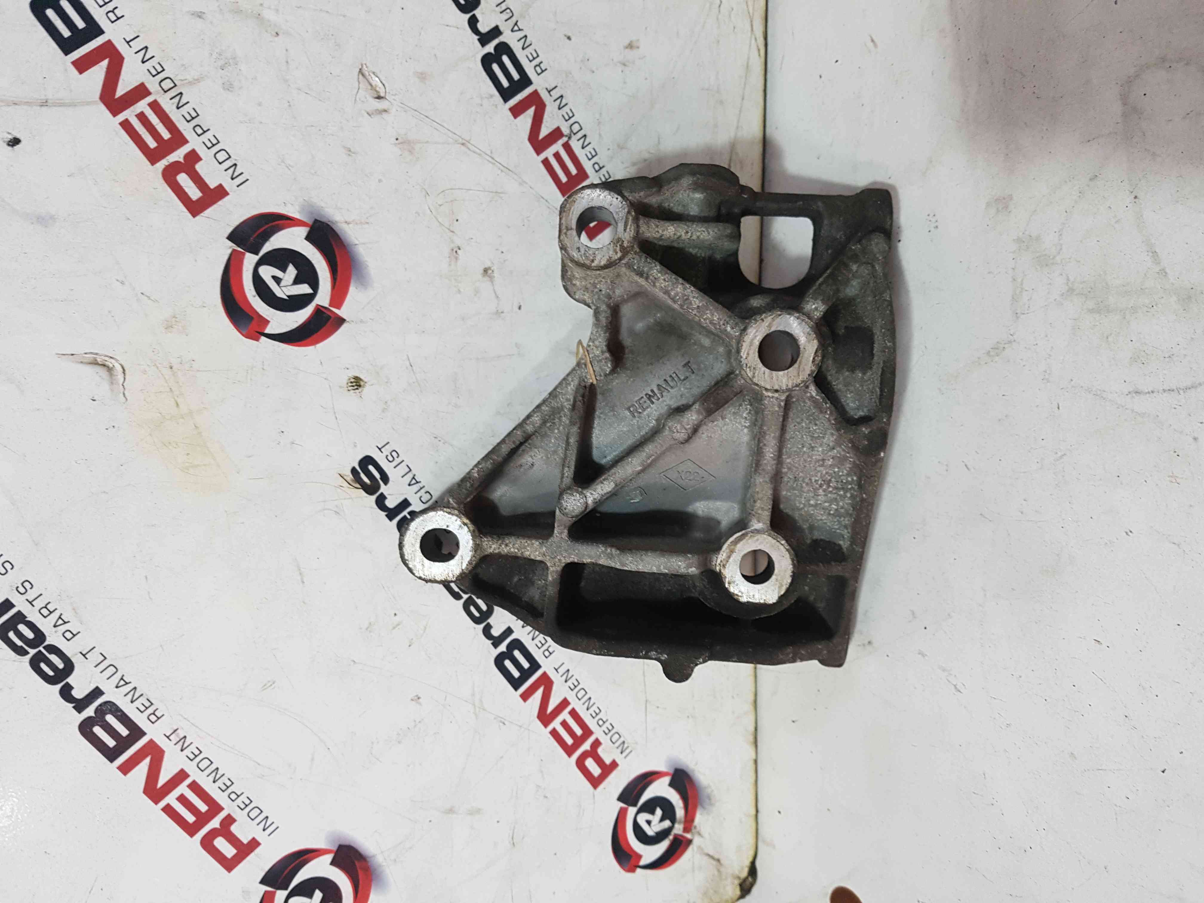 Thumb 6 Renault Clio MK4 2012-2018 Alternator Bracket Pulley 117102915R