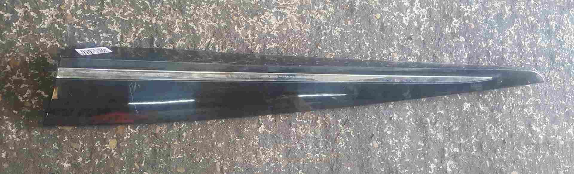 Renault Clio MK4 2012-2018 Passenger NSF Front Door Moulding Trim Black