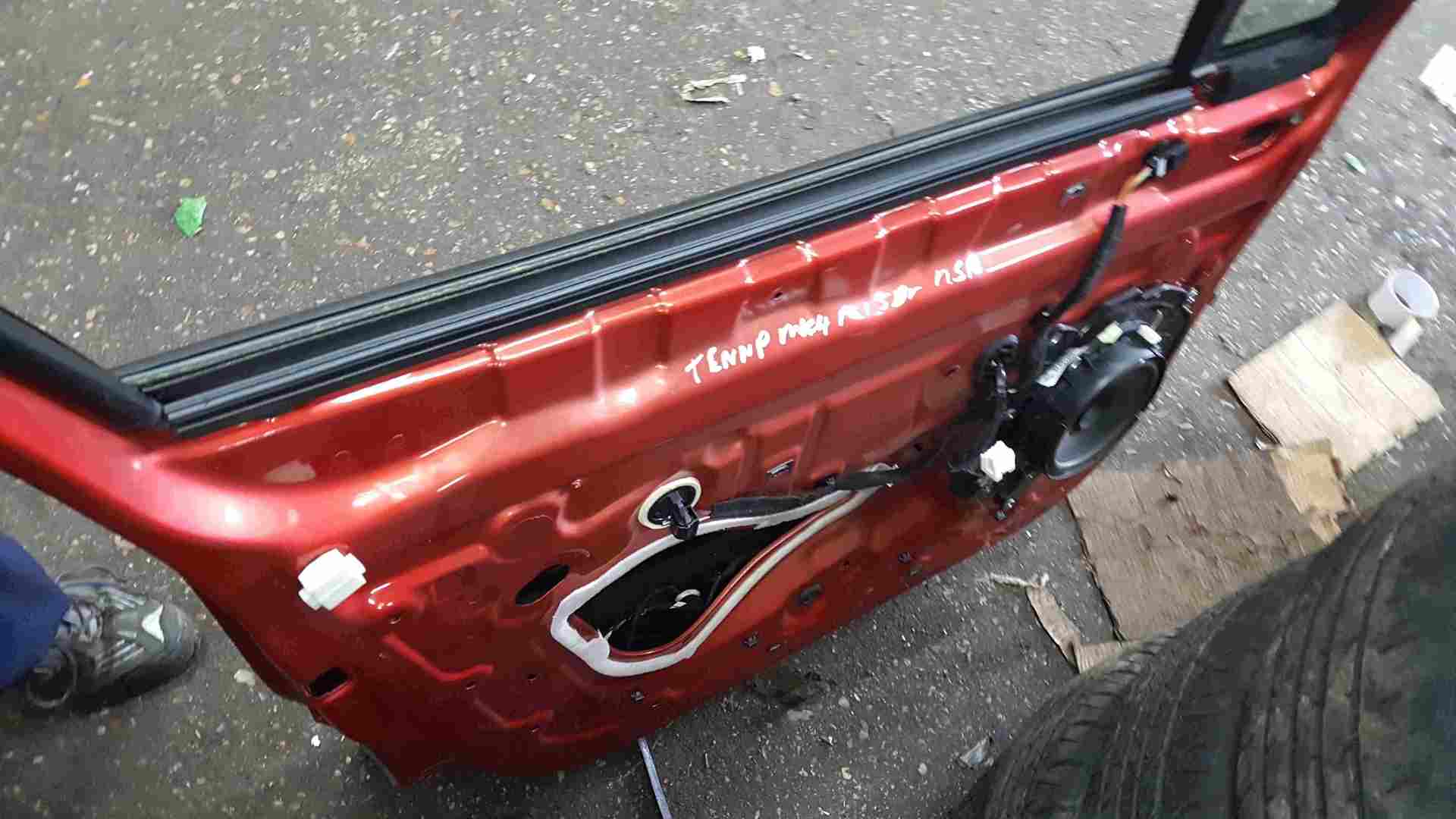 Thumb 2 Renault Clio MK4 2012-2018 Passenger NSF Front Door Red TENNP
