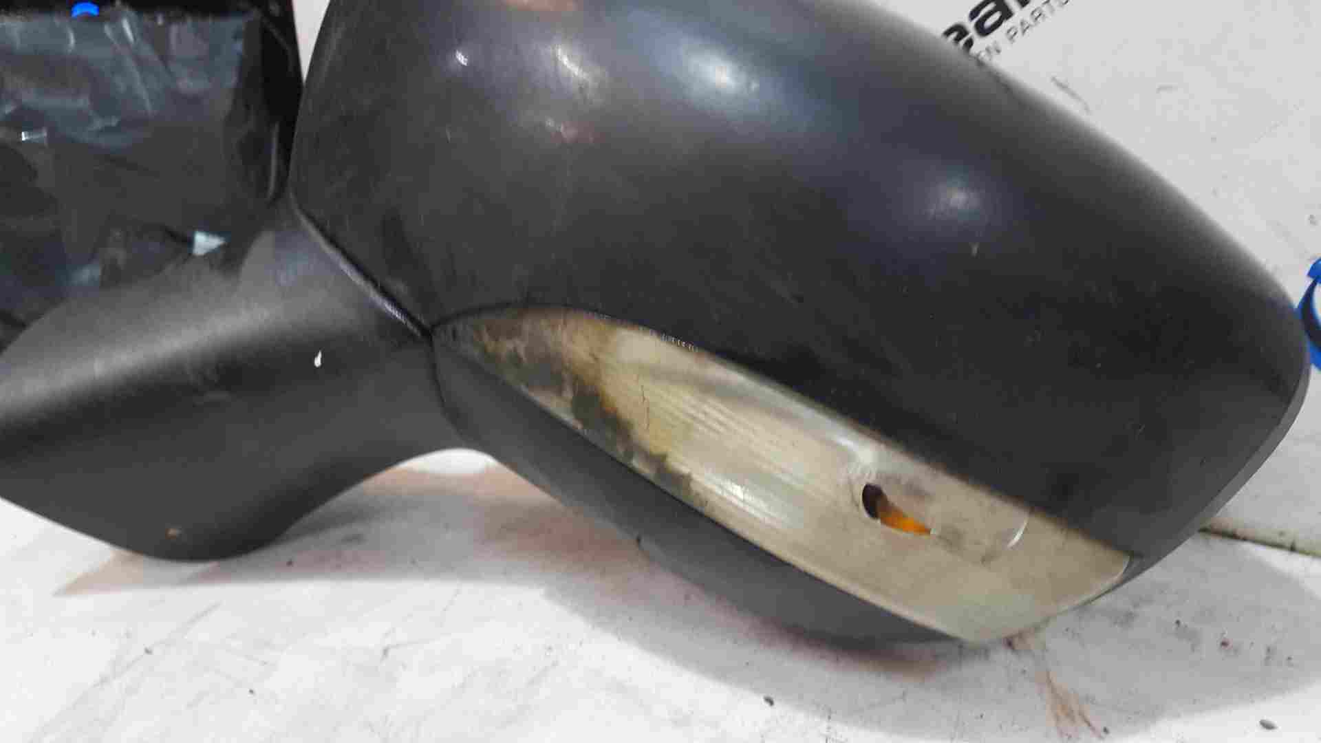 Thumb 2 Renault Clio MK4 2012-2018 Passenger Ns Wing Mirror Black damaged