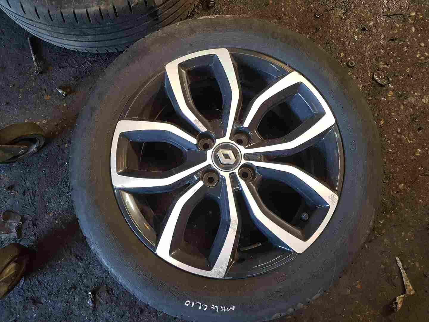 Renault Clio MK4 2012-2018 Pulsize Alloy Wheel 16Inch 3/5 403002742R 403003703R