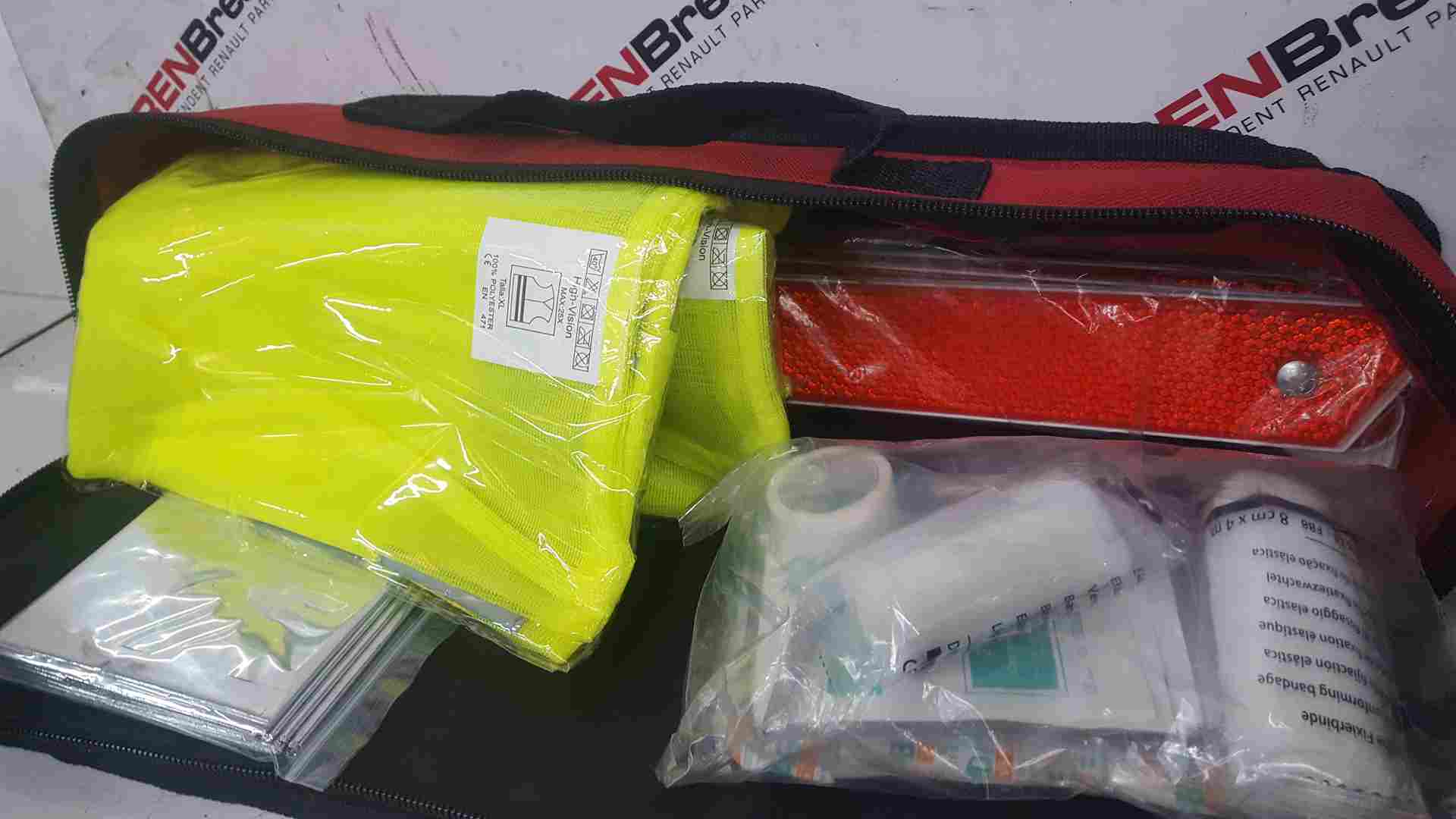 Thumb 5 Renault Clio MK4 2012-2021 Breakdown Pack Triangle Hi VIS First AID Handy BAG